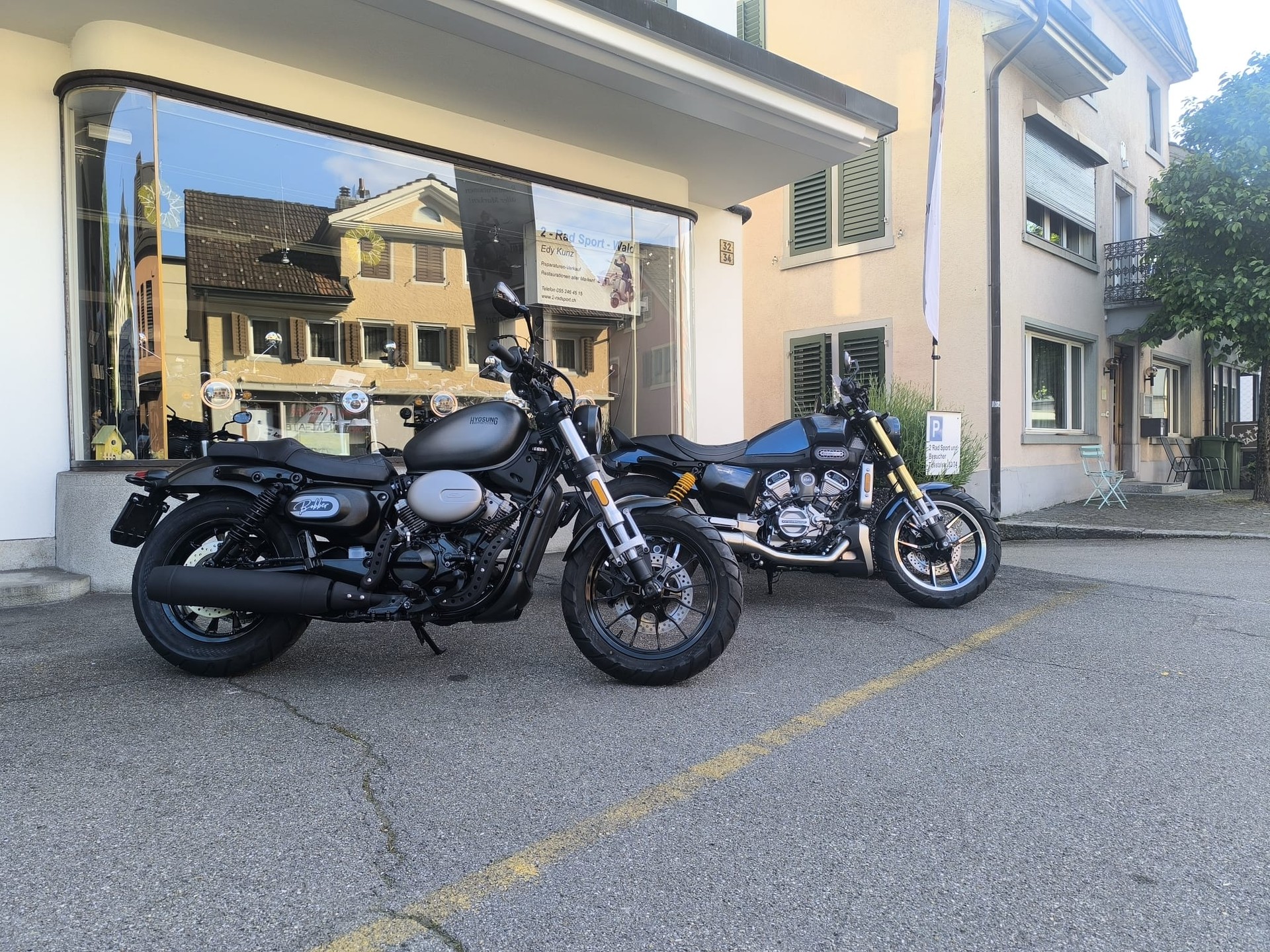 HYOSUNG GV 300 Bobber-image-1