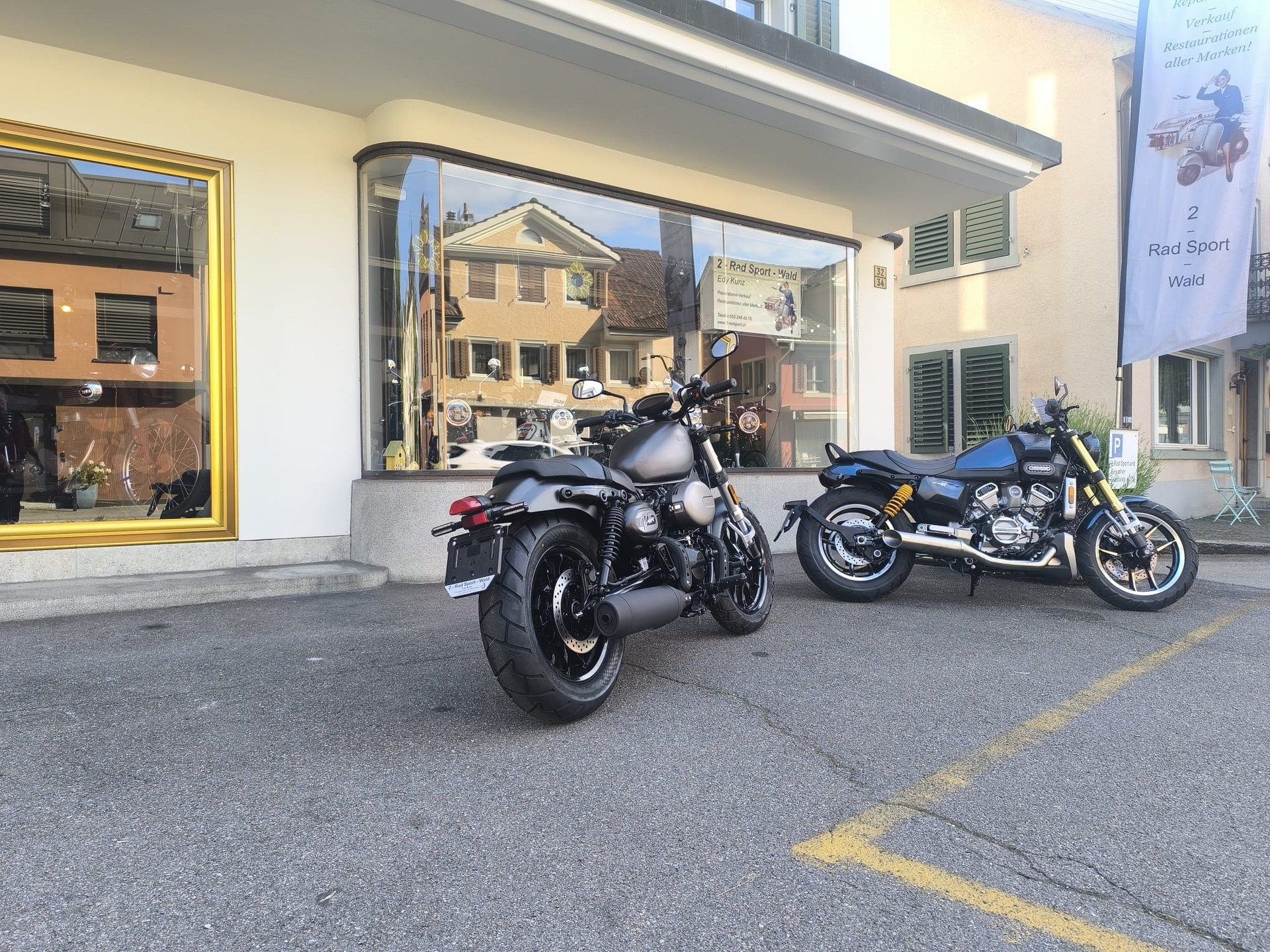 HYOSUNG GV 300 Bobber-image-5