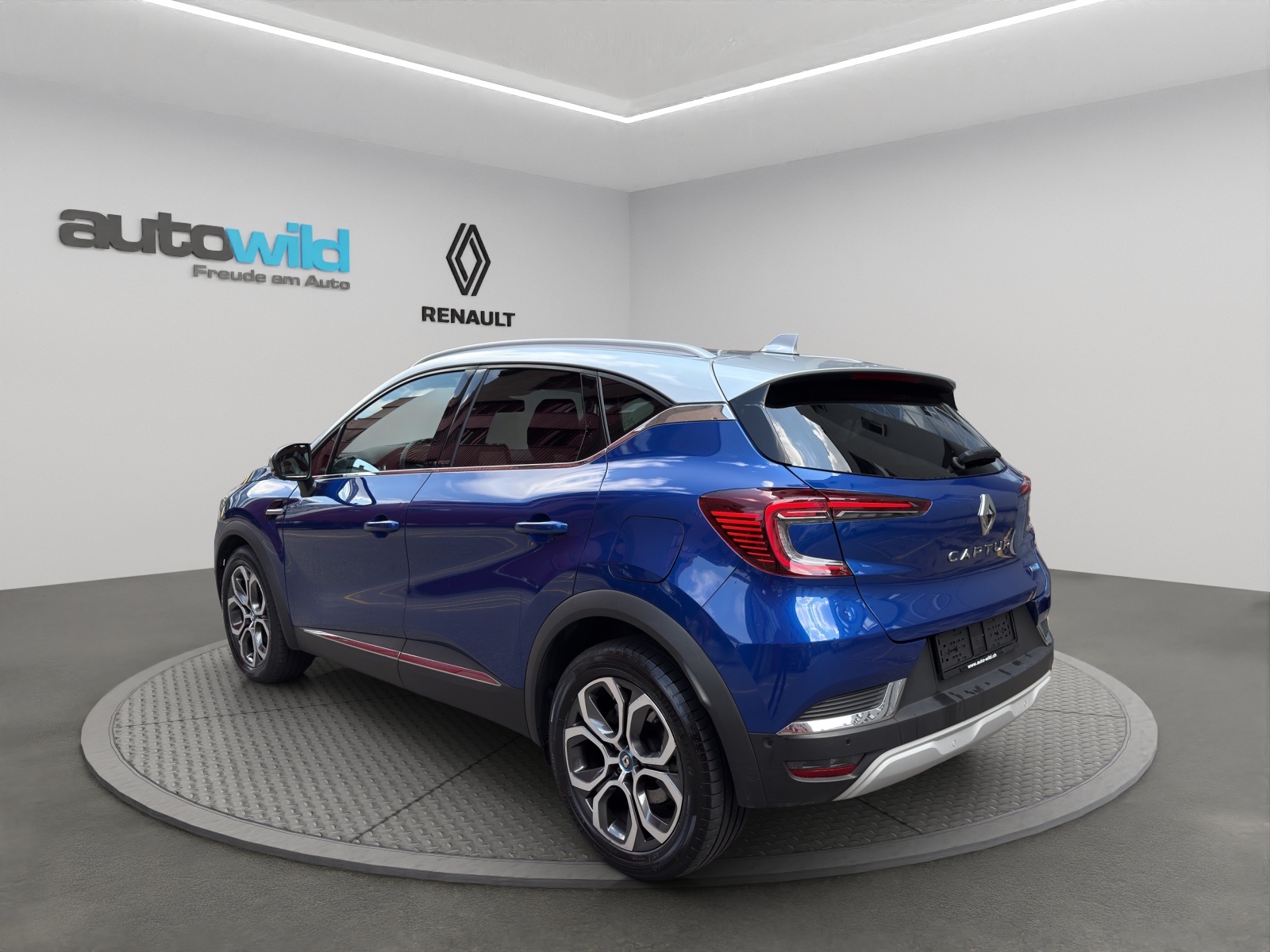 RENAULT Captur 1.6 E-Tech Edition1 DHT-image-1