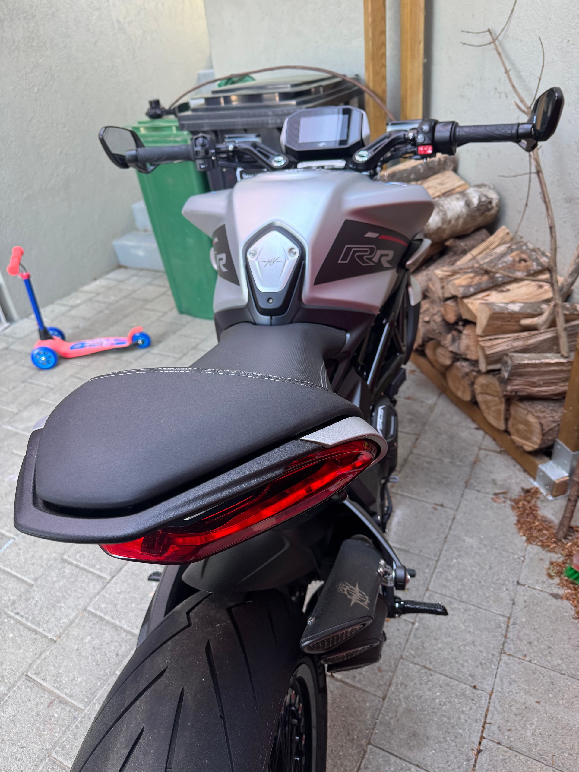 MV AGUSTA Dragster 800 RR (SCS) ABS-image-6
