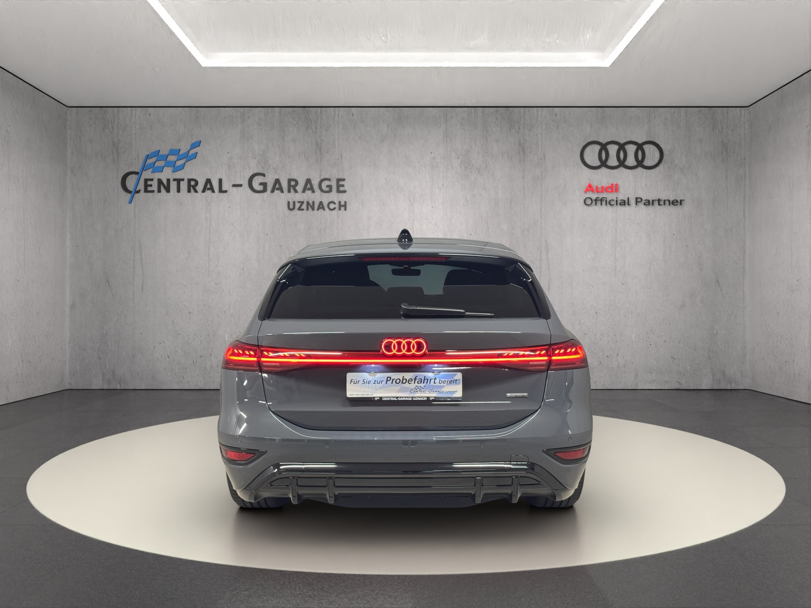 AUDI A6 Avant e-tron quattro-showroom-element-3