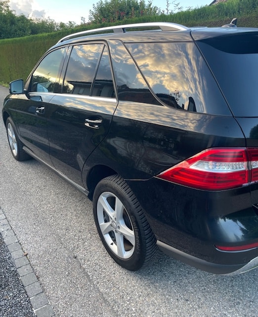 MERCEDES-BENZ ML 350 BlueTEC 4Matic 7G-Tronic-image-7