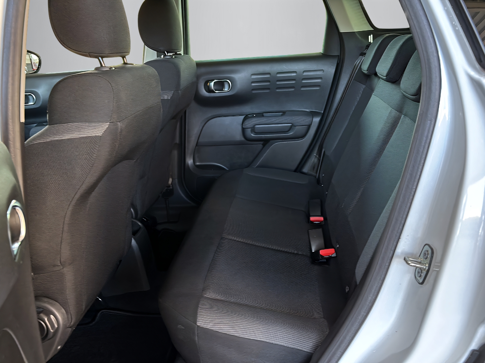 CITROEN C3 Aircross 1.2 PureTech 130 Swiss Edition-image-11