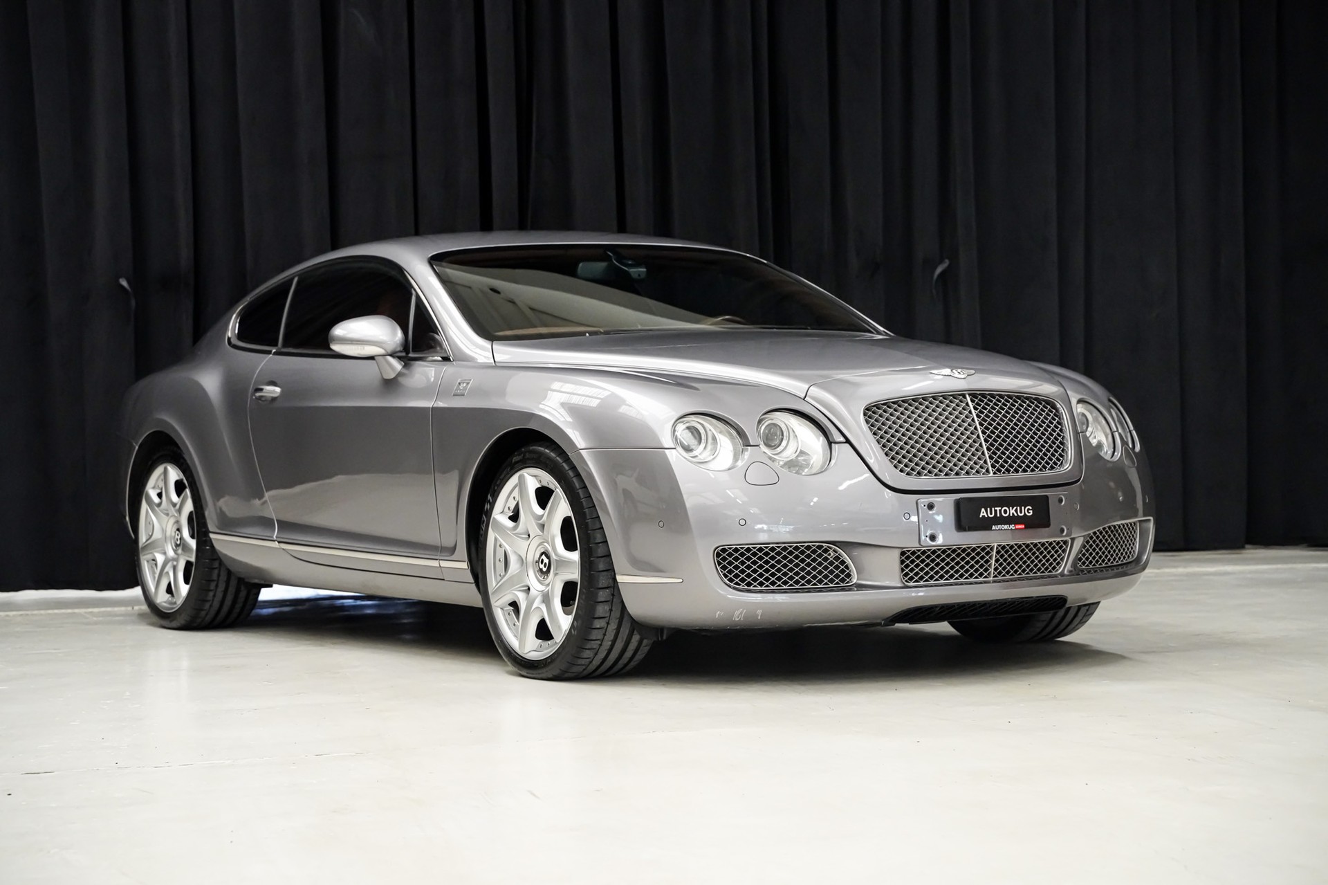 BENTLEY Continental GT 6.0-showroom-element-3