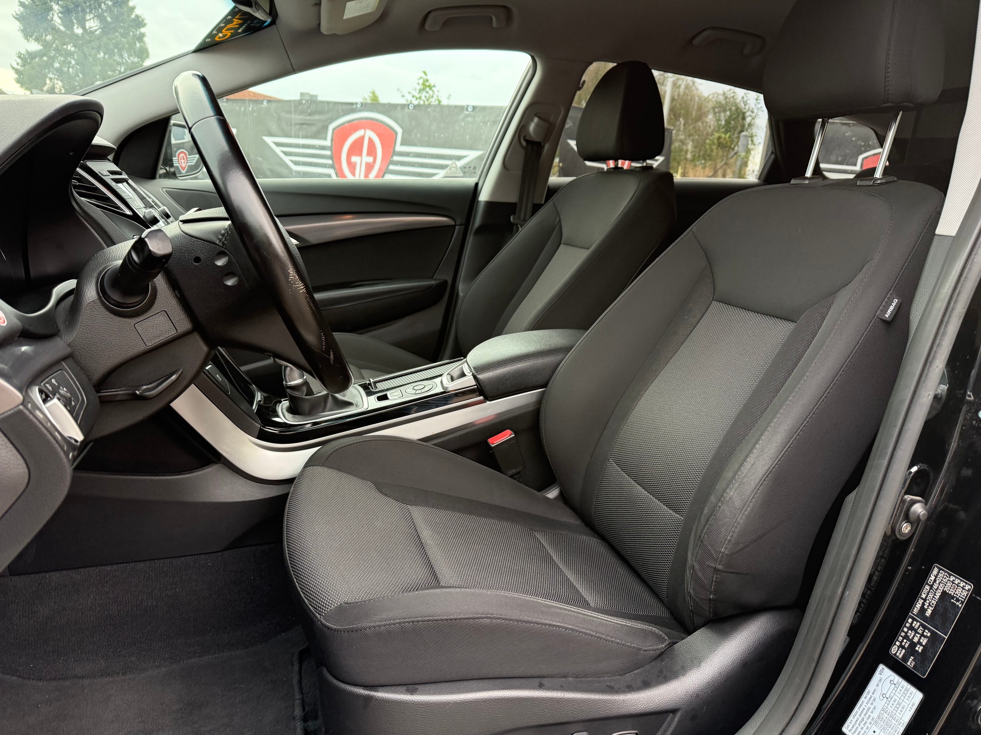 HYUNDAI i40 Wagon 1.6 GDi Style-image-8