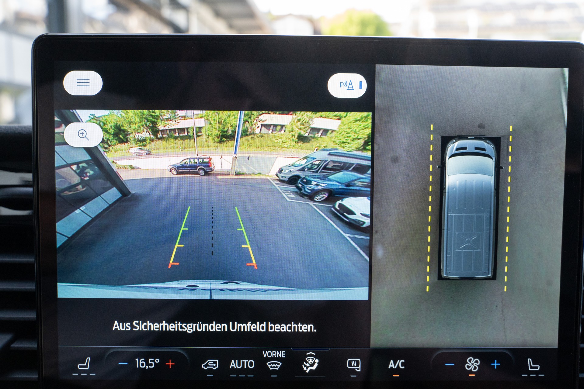 FORD E-Transit Van 350 L3H2 68kWh Trend-image-9
