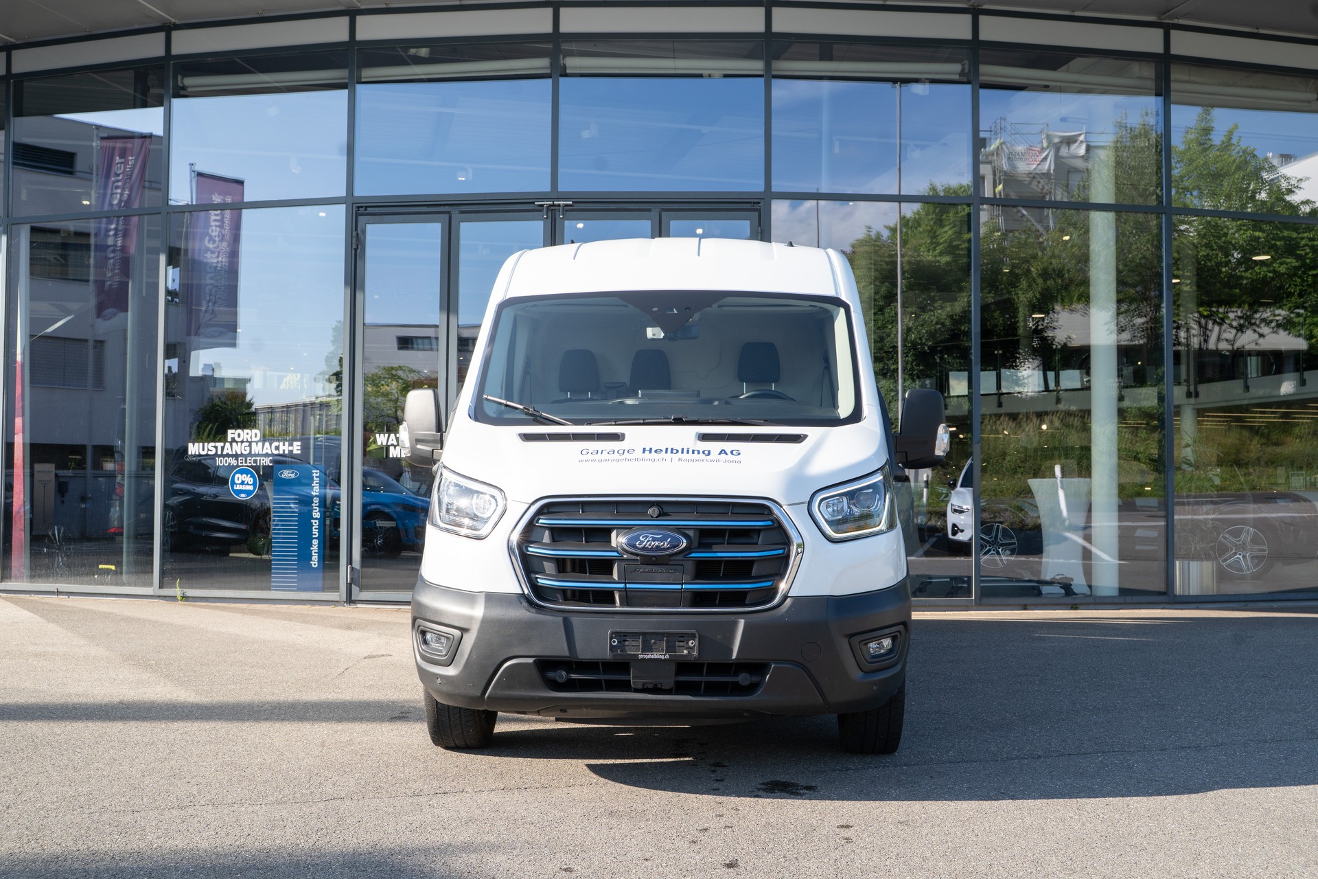 FORD E-Transit Van 350 L3H2 68kWh Trend-showroom-element-1