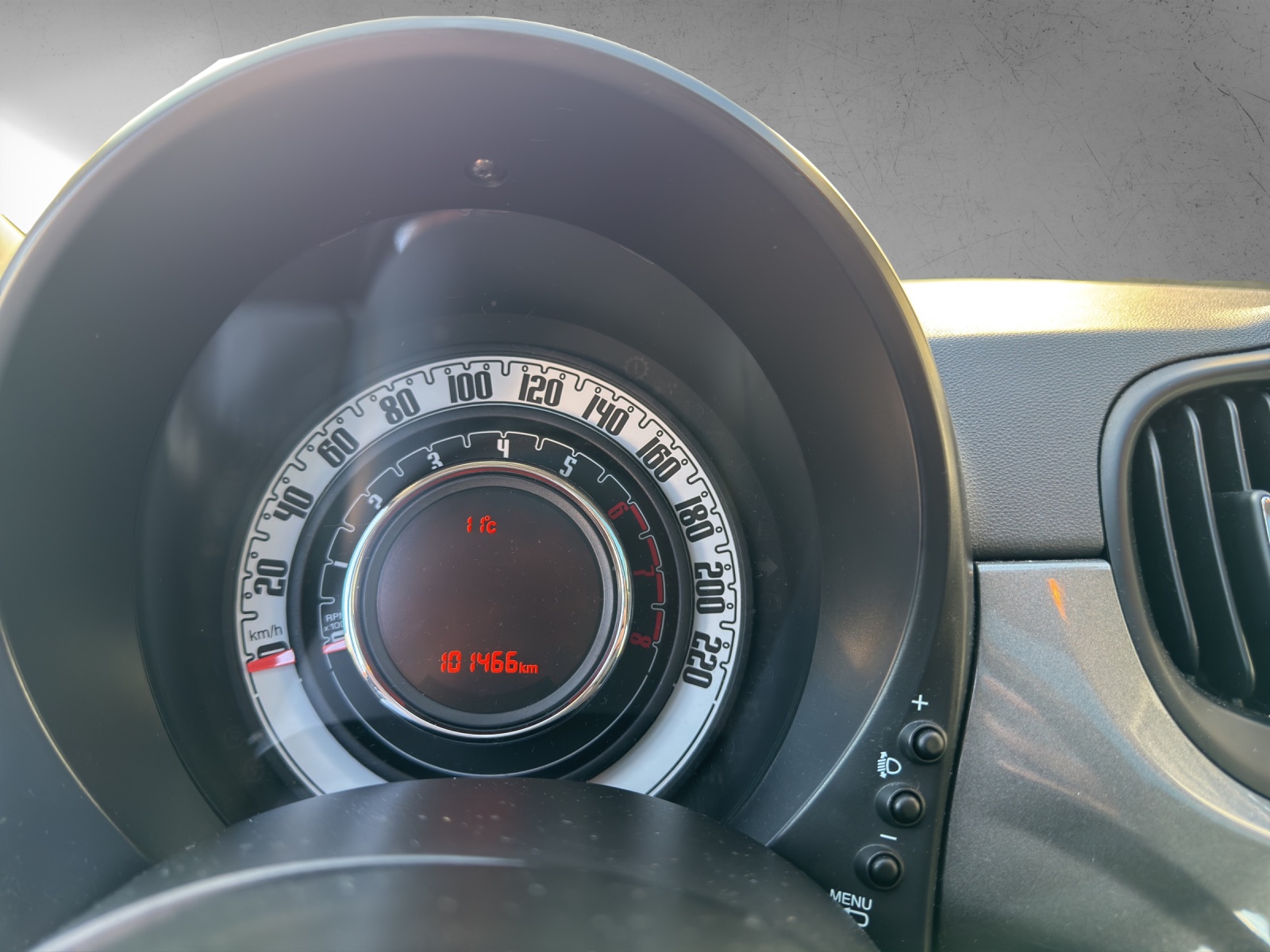FIAT 500 0.9 Twinair Turbo Lounge-image-13