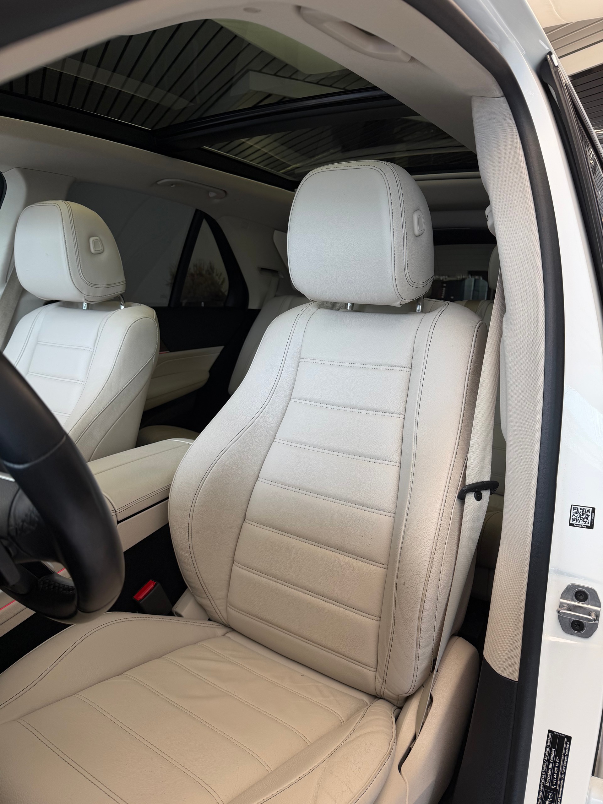 MERCEDES-BENZ GLE 300 d AMG Line 4Matic 9G-Tronic-image-5