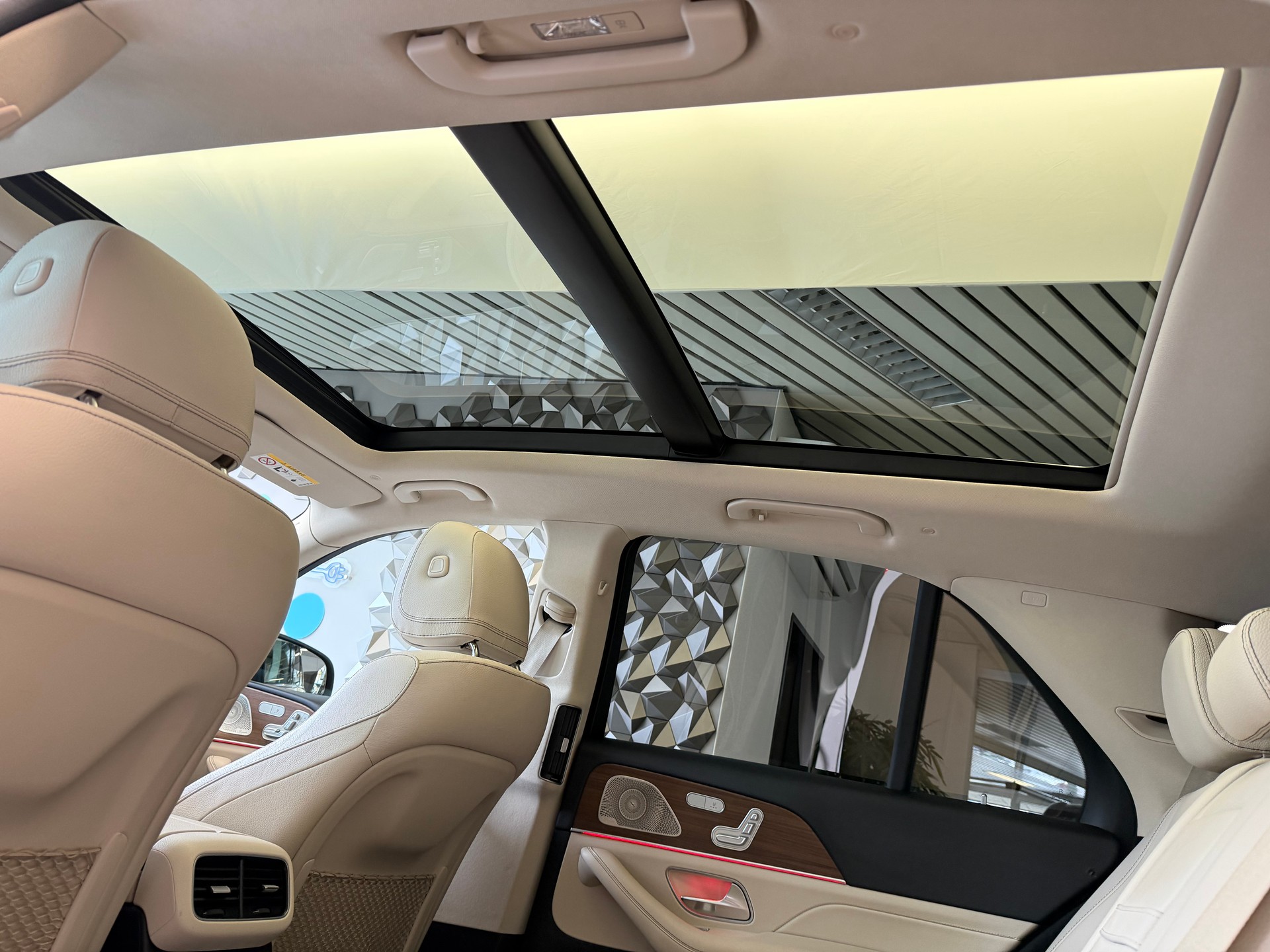 MERCEDES-BENZ GLE 300 d AMG Line 4Matic 9G-Tronic-image-8