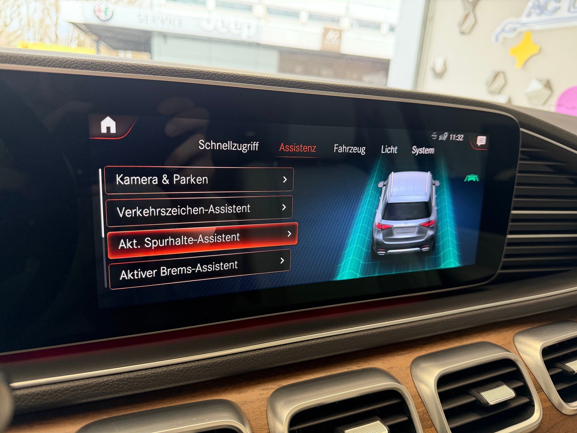 MERCEDES-BENZ GLE 300 d AMG Line 4Matic 9G-Tronic-image-16