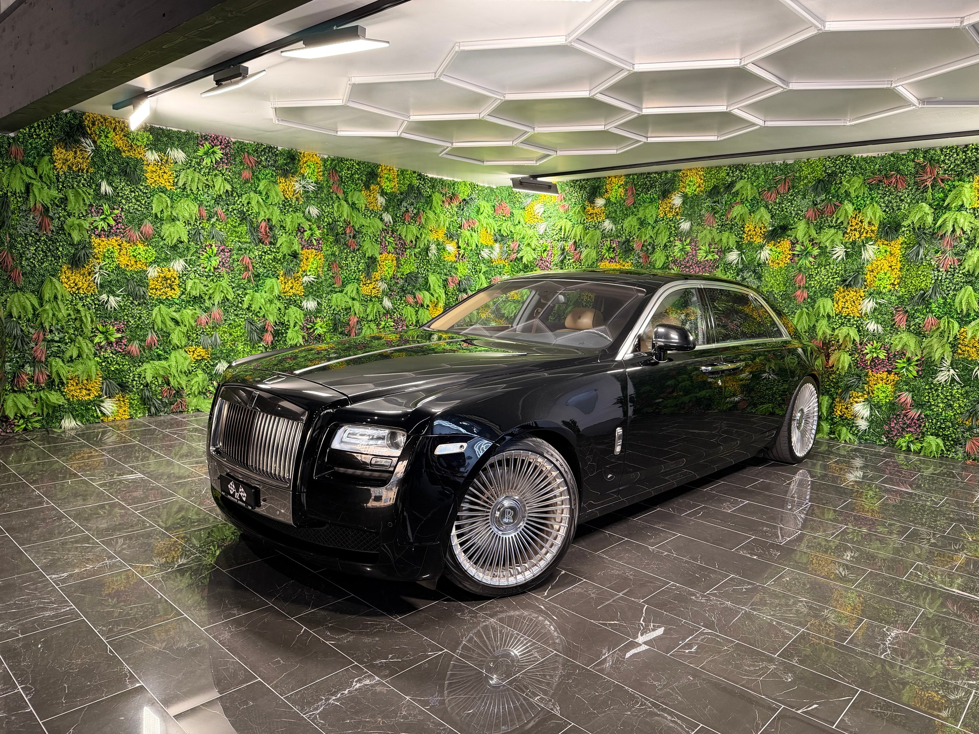 ROLLS-ROYCE Ghost 6.6 V12