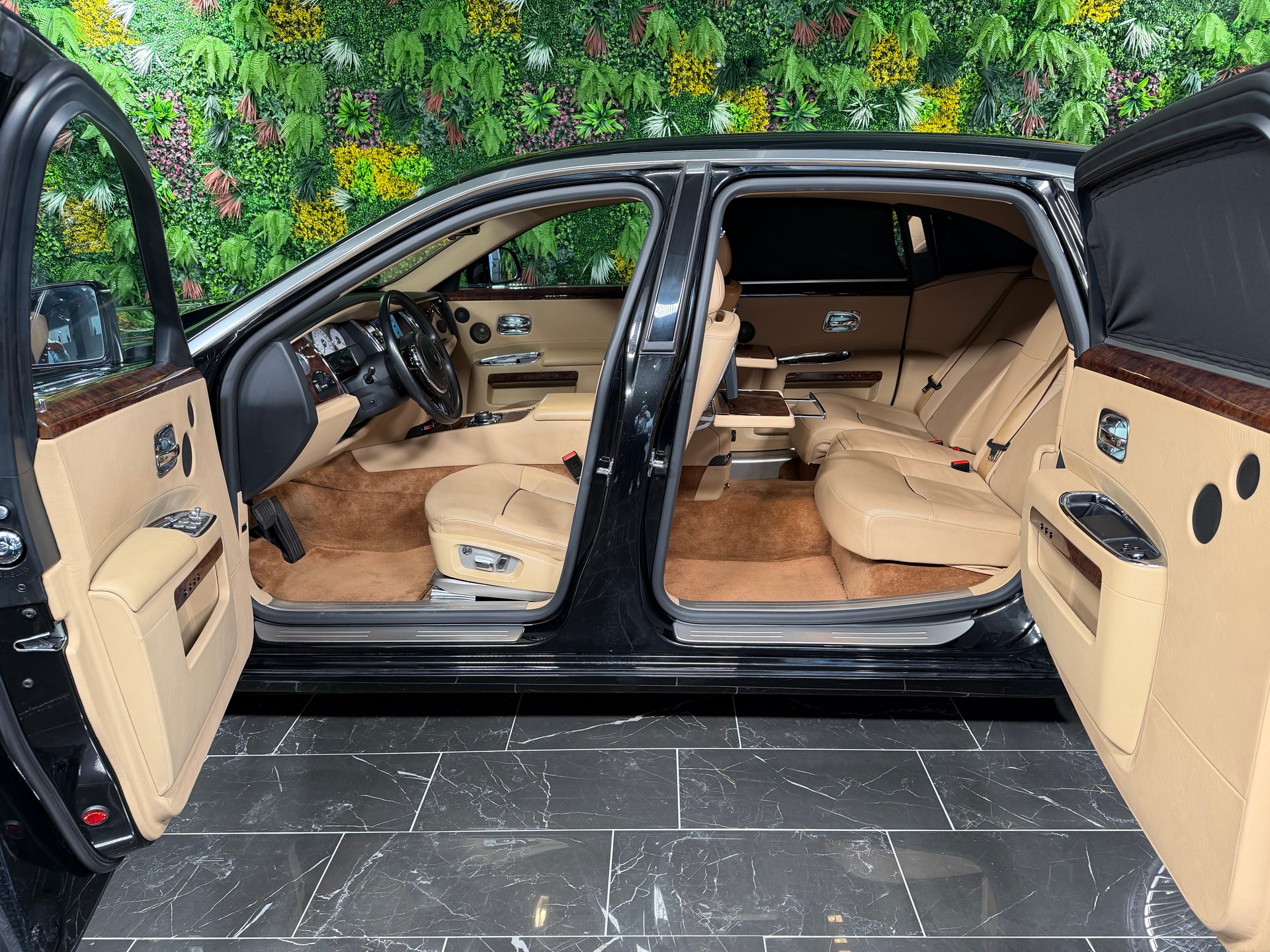ROLLS-ROYCE Ghost 6.6 V12-image-13