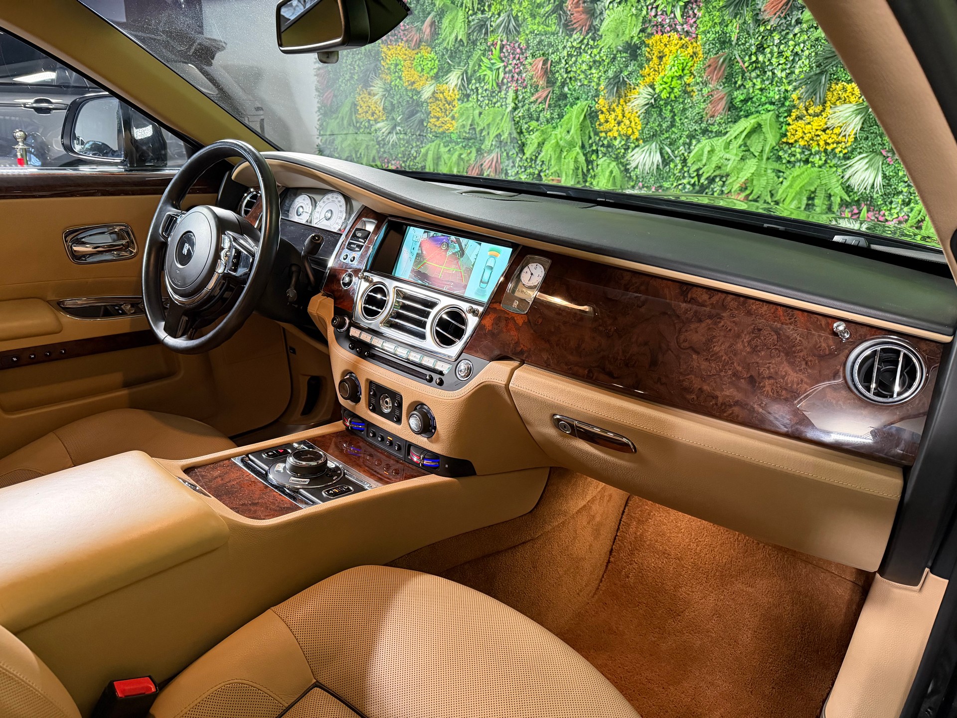 ROLLS-ROYCE Ghost 6.6 V12-image-12