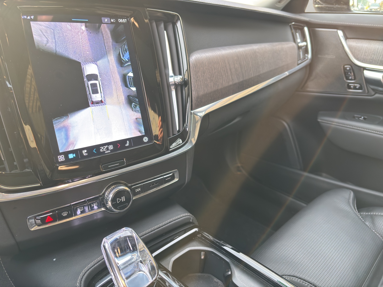 VOLVO V90 2.0 T8 TE Ultimate Dark eAWD-image-11