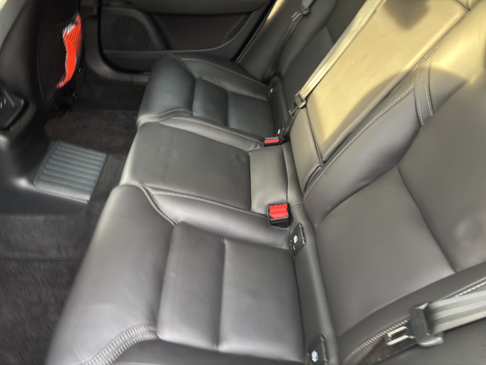 VOLVO V90 2.0 T8 TE Ultimate Dark eAWD-image-6