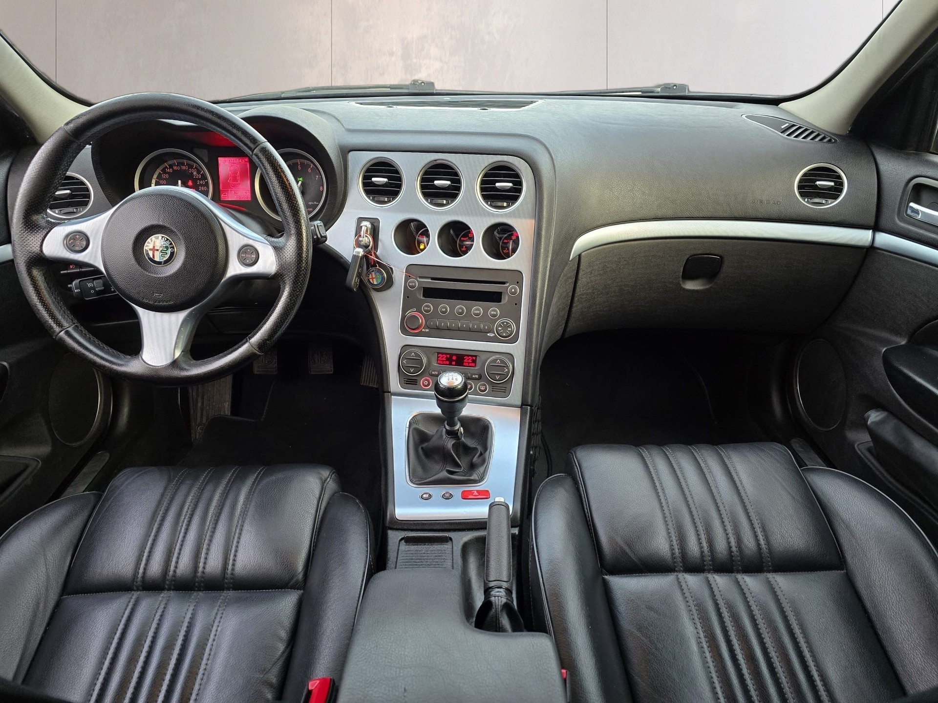 ALFA ROMEO 159 Sportwagon 3.2 JTS Q4 Distinctive-image-10