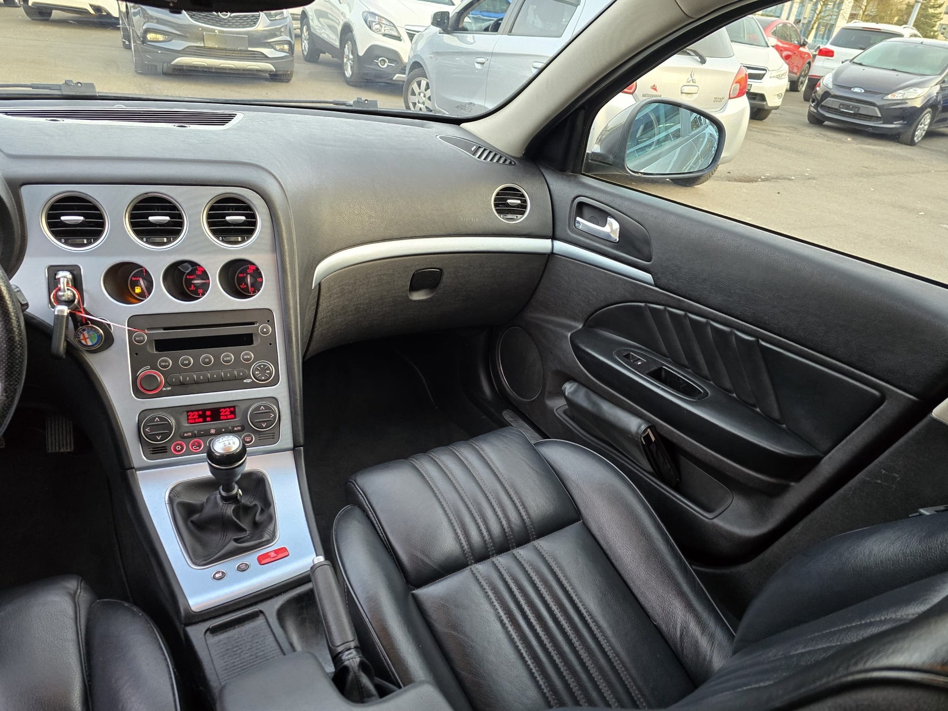 ALFA ROMEO 159 Sportwagon 3.2 JTS Q4 Distinctive-image-14