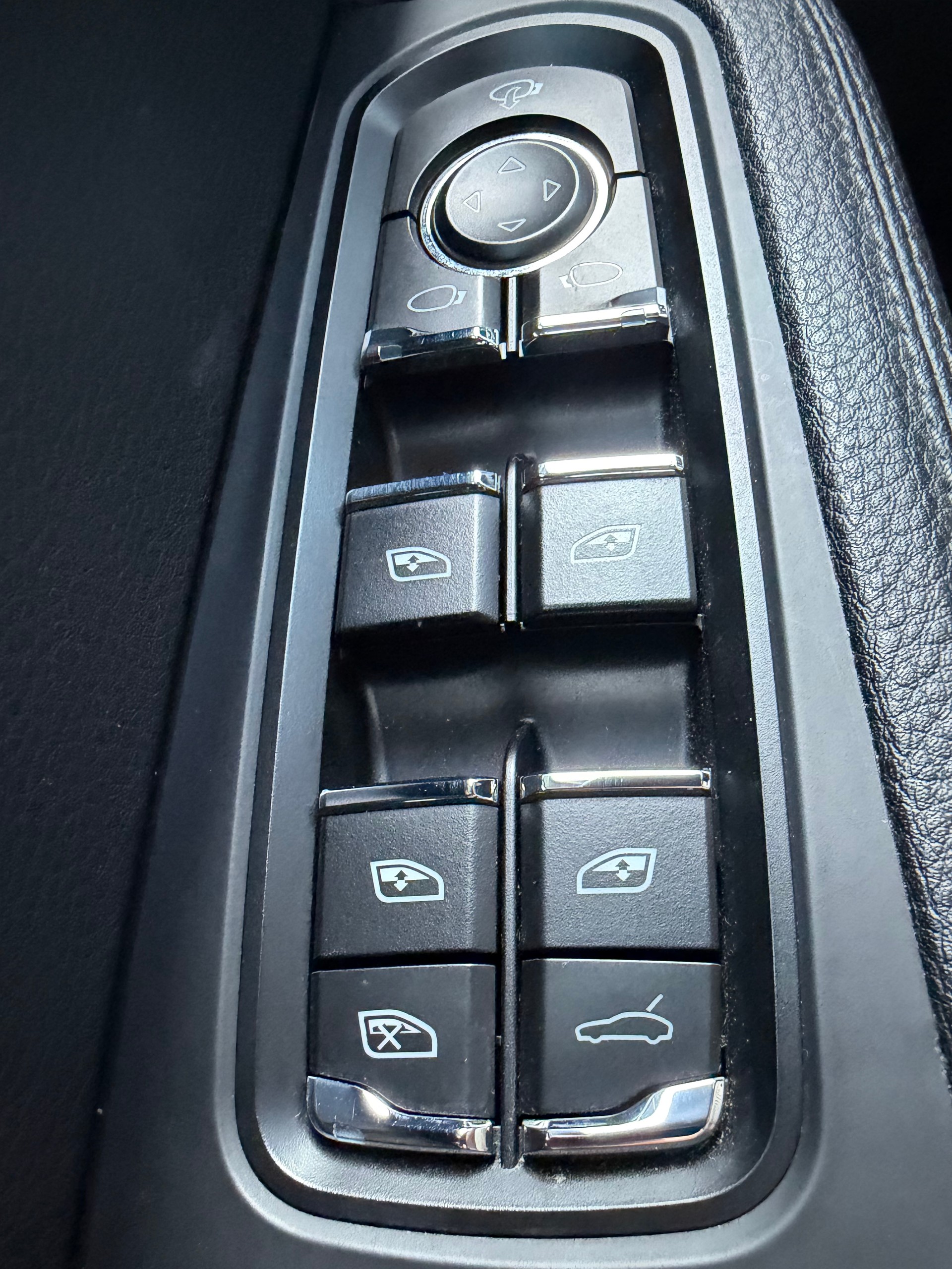 PORSCHE Macan PDK-image-14