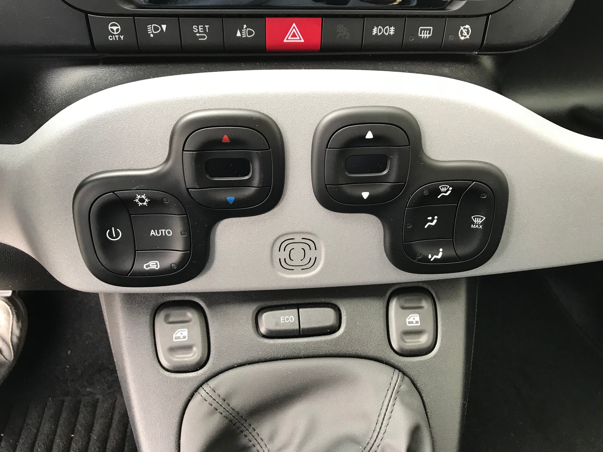 FIAT Panda 0.9 Twinair Turbo Cross 4x4-image-8