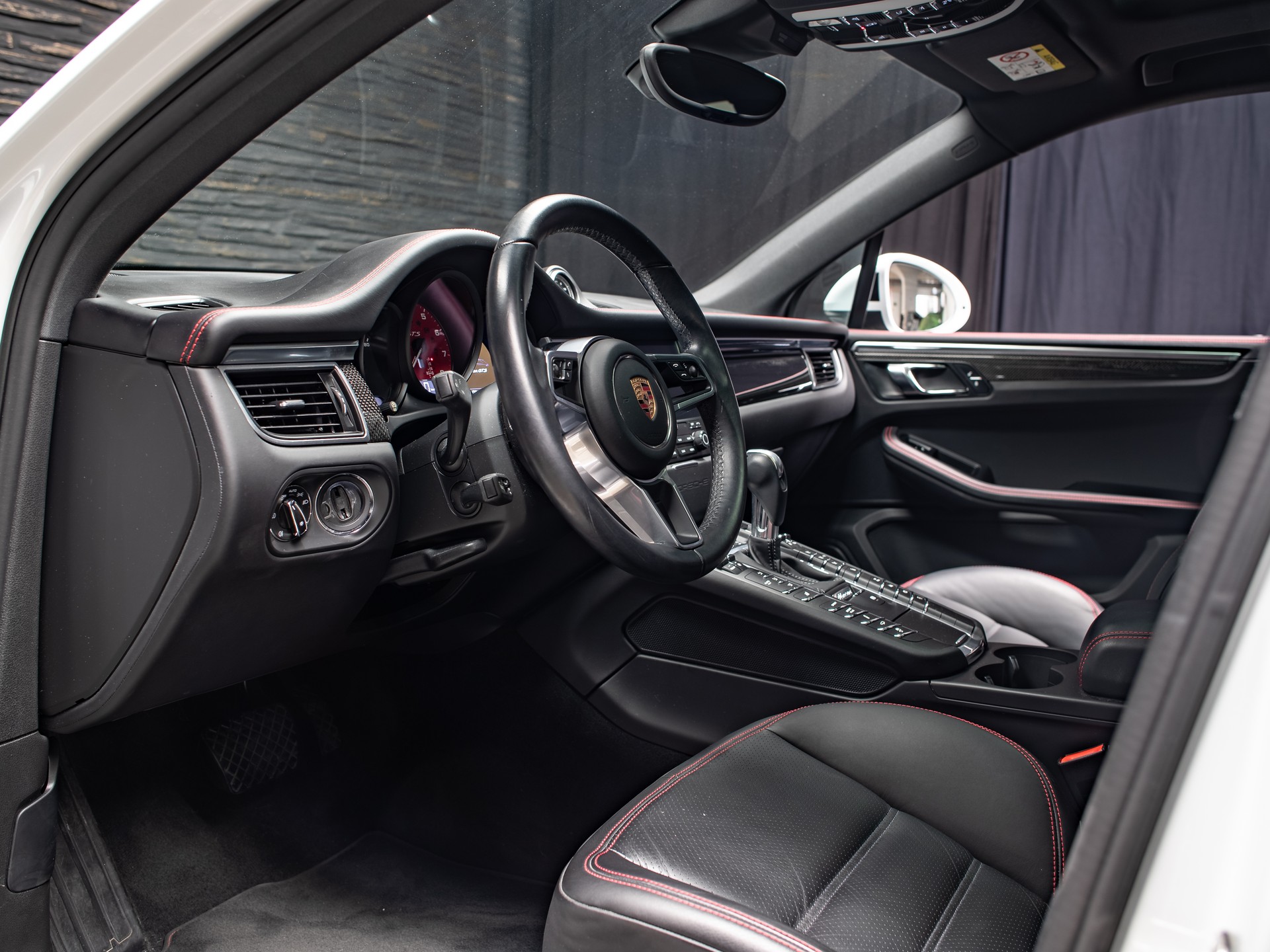 PORSCHE Macan GTS PDK-image-28