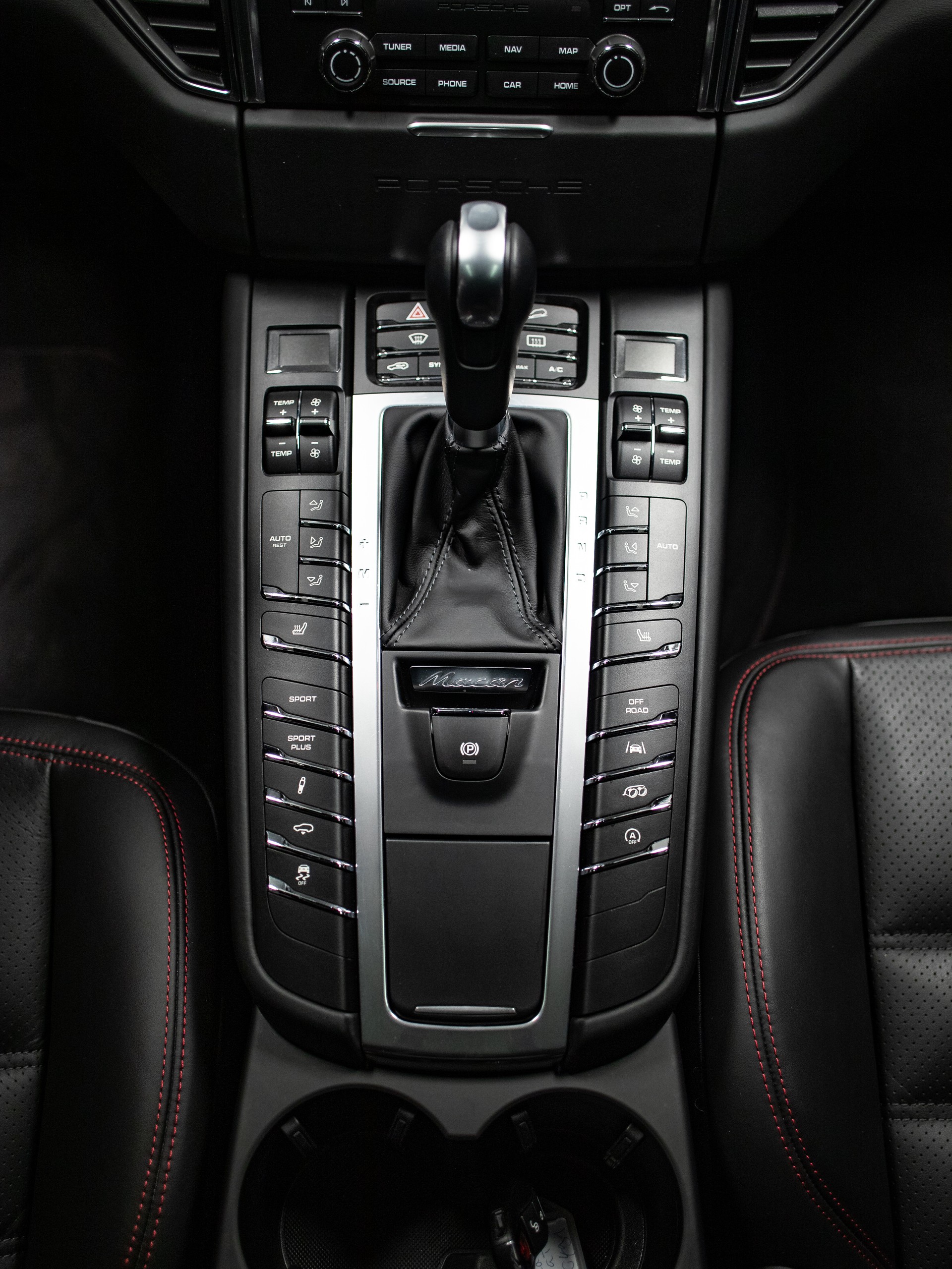 PORSCHE Macan GTS PDK-image-27