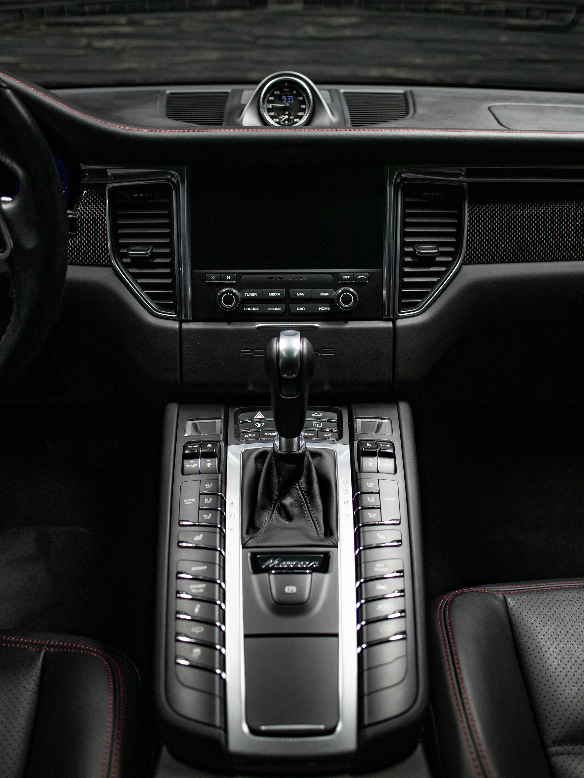 PORSCHE Macan GTS PDK-image-25