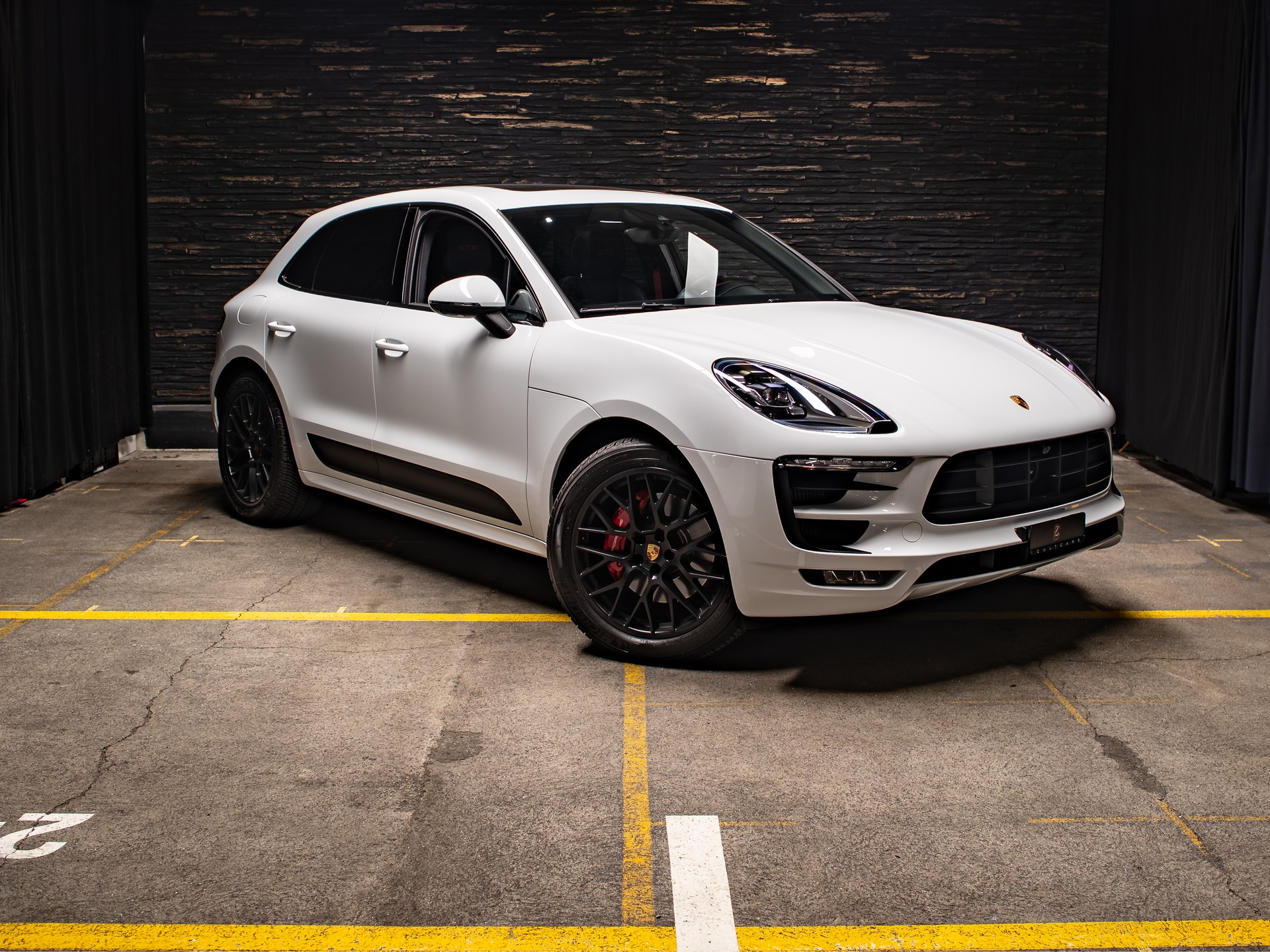 PORSCHE Macan GTS PDK-image-5