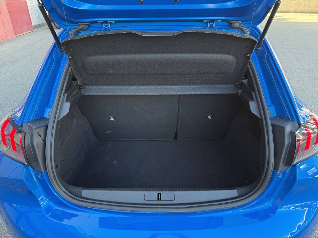 PEUGEOT 208 Essence 130ch EAT8 GT Pack-image-14