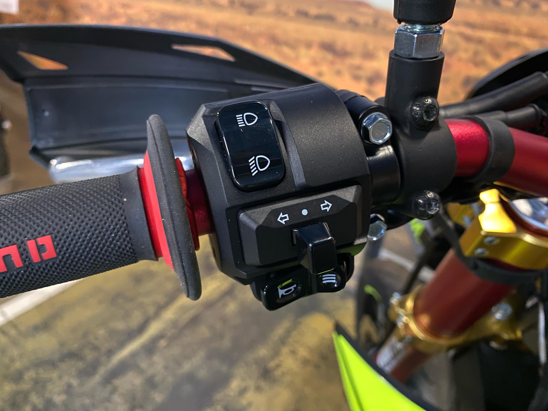 FANTIC XMF 125 Competition ABS-image-8