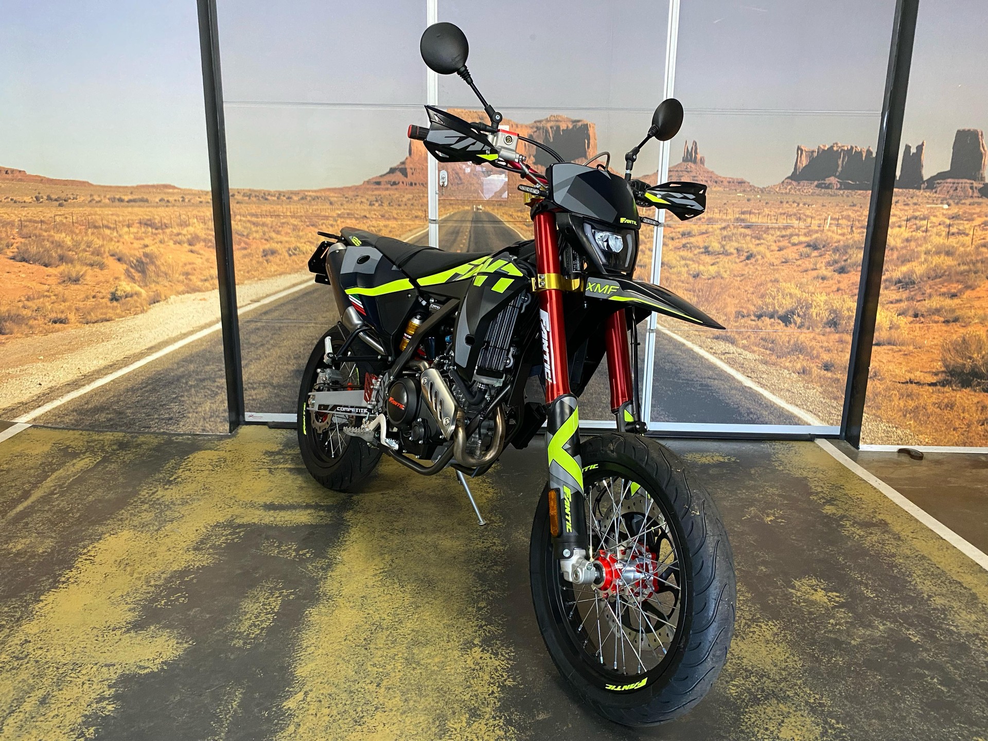 FANTIC XMF 125 Competition ABS-image-2