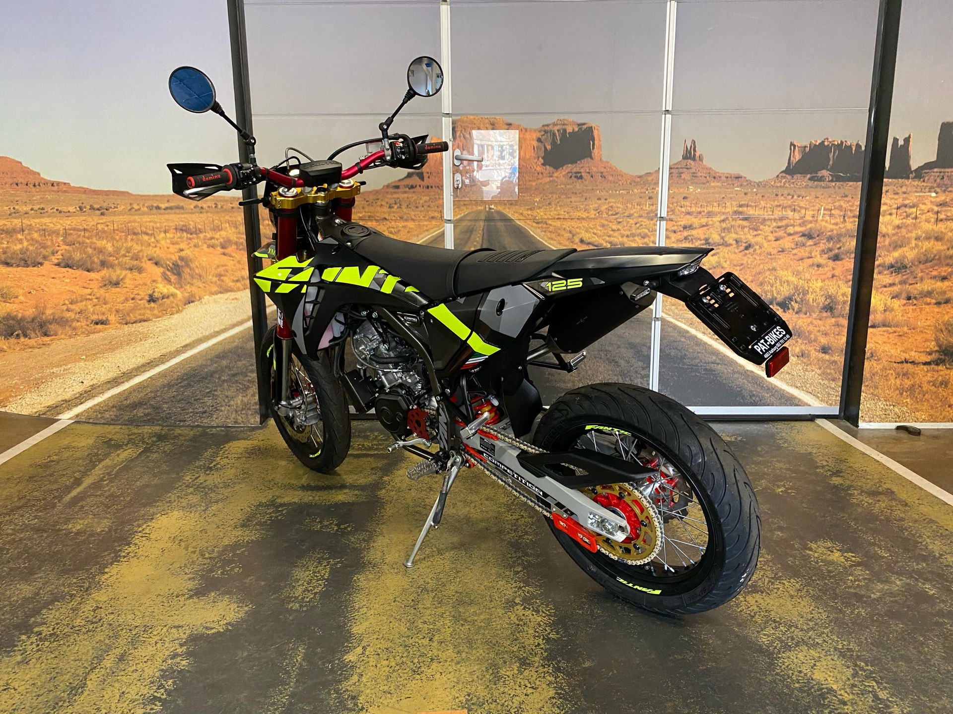 FANTIC XMF 125 Competition ABS-image-3