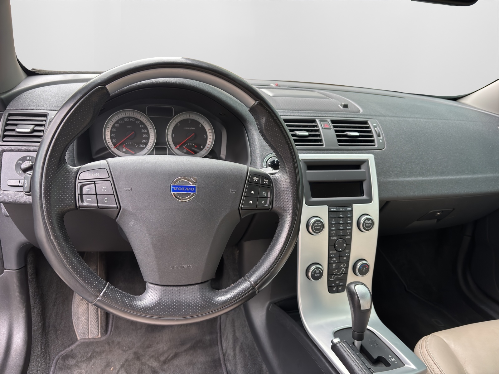 VOLVO C70 Cabriolet 2.0 D3 Summum-image-7