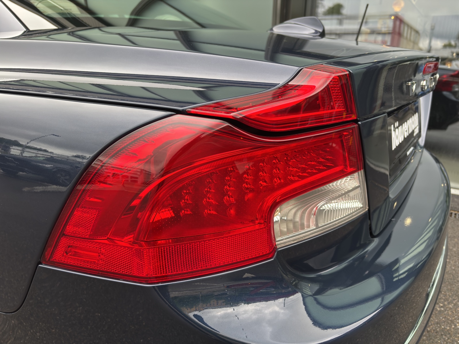 VOLVO C70 Cabriolet 2.0 D3 Summum-image-14