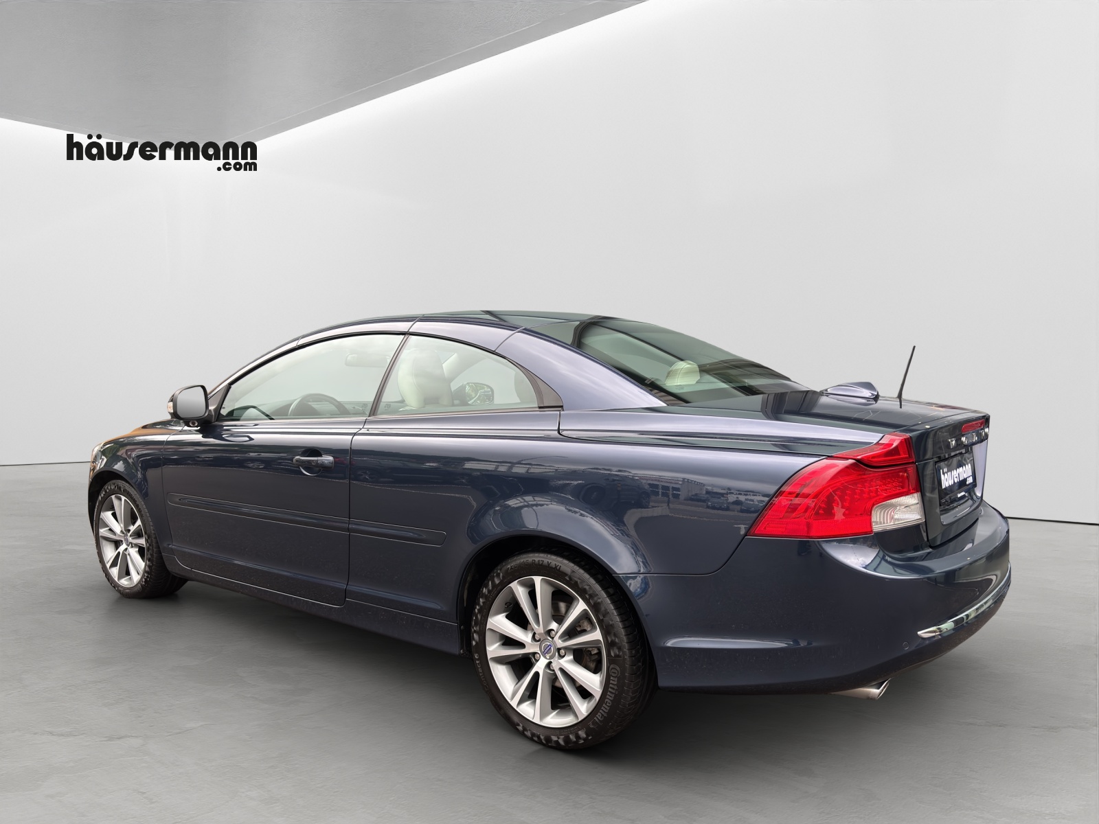 VOLVO C70 Cabriolet 2.0 D3 Summum-image-2