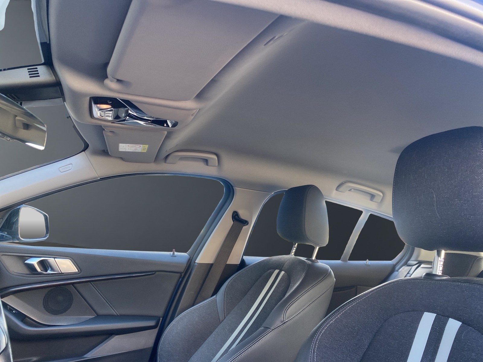 BMW 118i Sport Line-image-9
