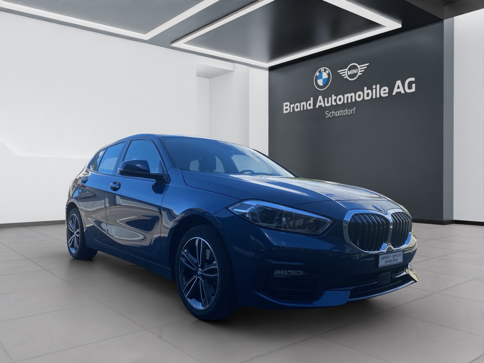 BMW 118i Sport Line-image-6