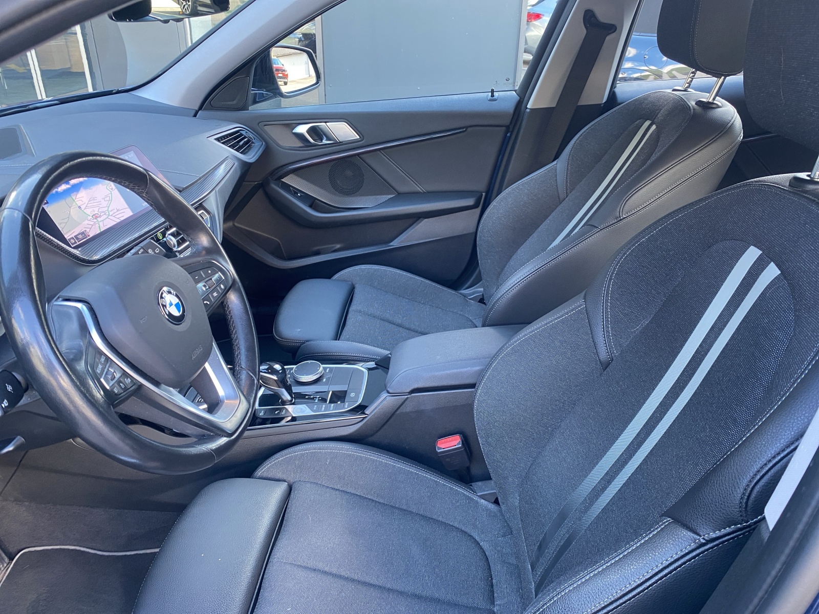 BMW 118i Sport Line-image-20