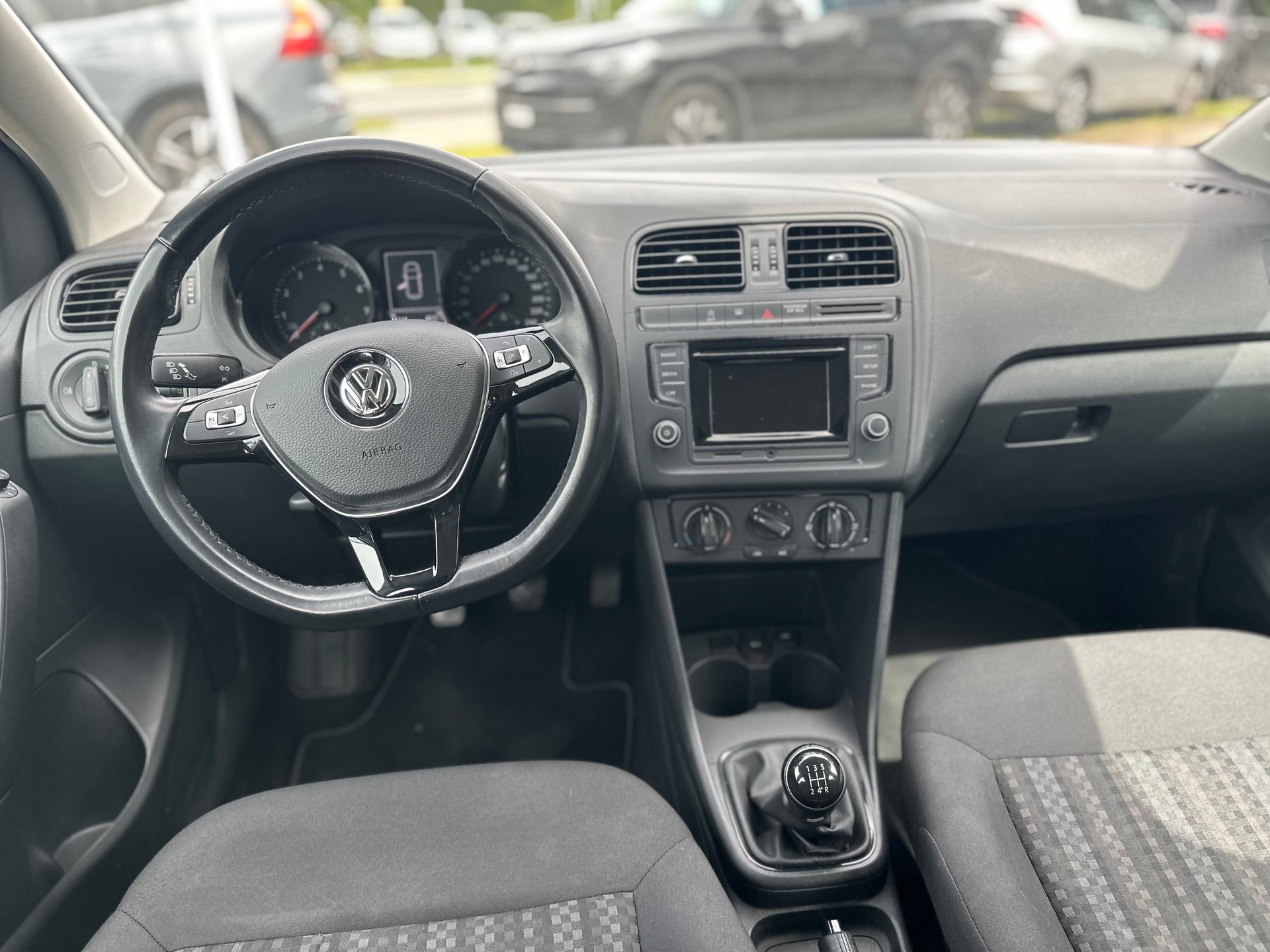 VW Polo 1.0 BMT Trendline-image-9