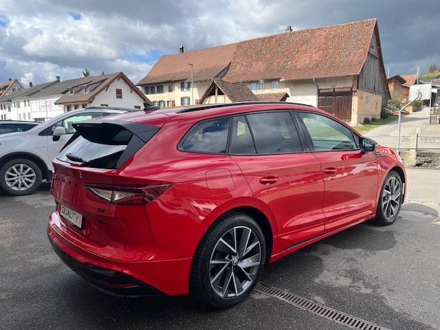 SKODA Enyaq iV 80x SportLine - SoH 94%-showroom-element-2
