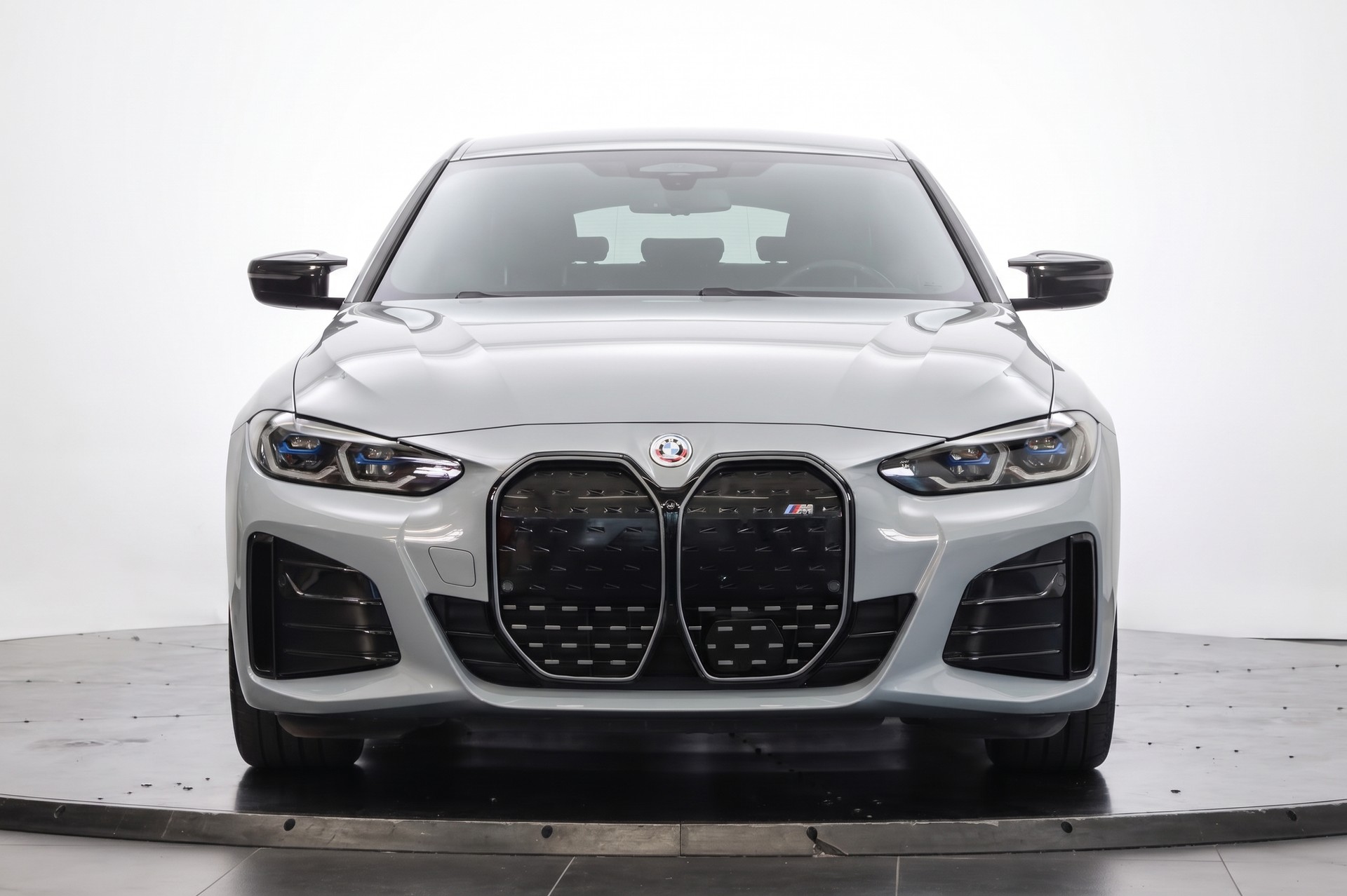 BMW i4 M50-showroom-element-1