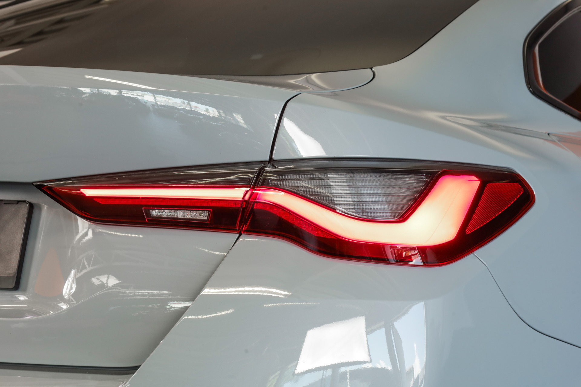 BMW i4 M50-image-5