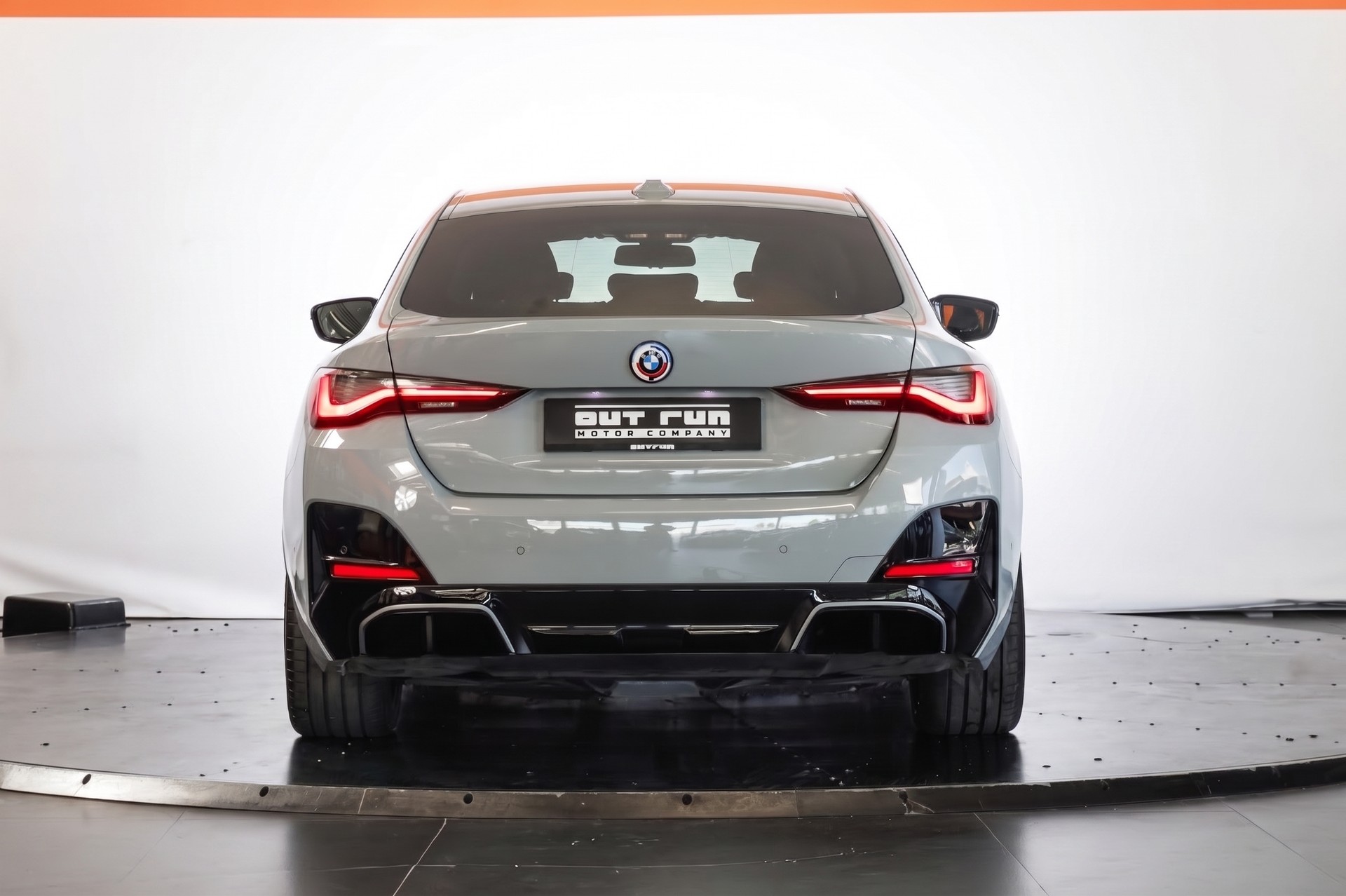 BMW i4 M50-showroom-element-2