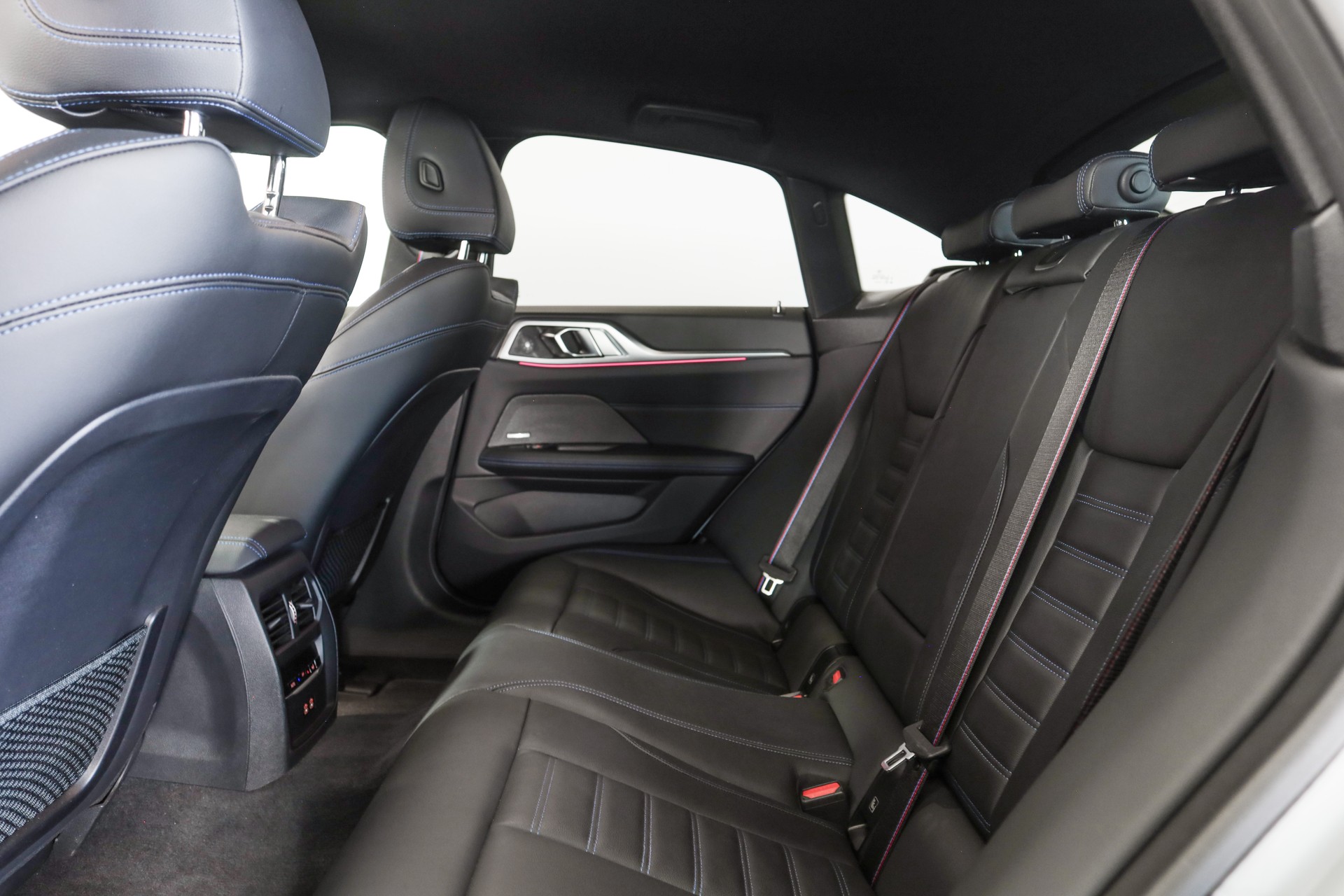 BMW i4 M50-image-24