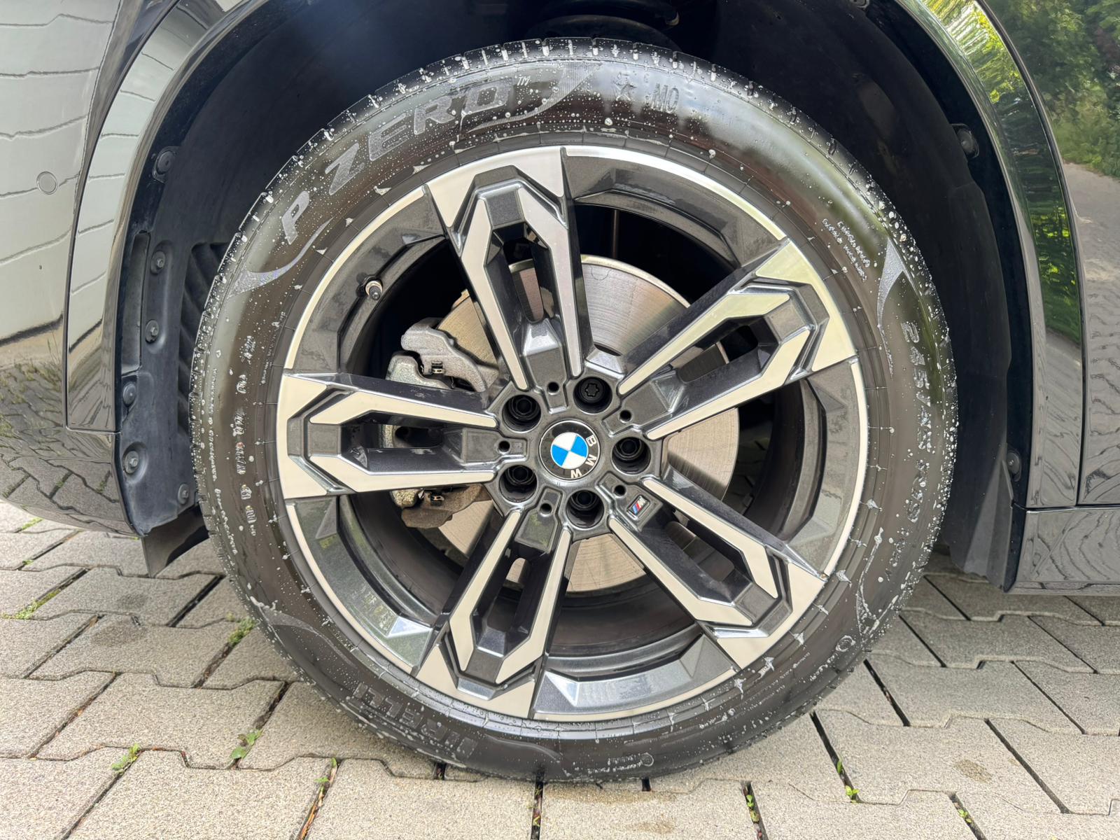 BMW X1 xDrive 23d 48V M Sport-image-9