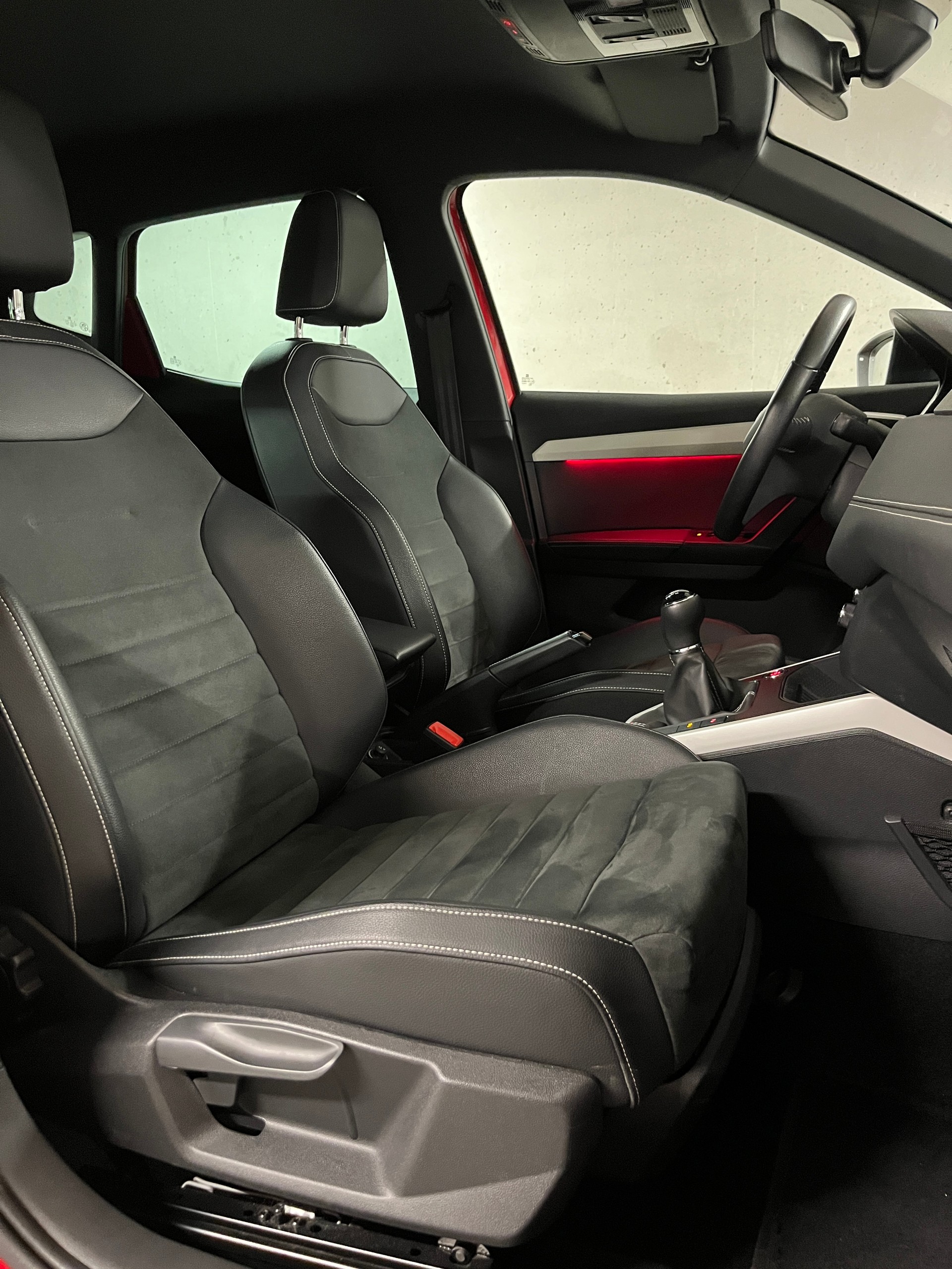 SEAT Arona 1.0 TSI Eco Hola FR-image-16