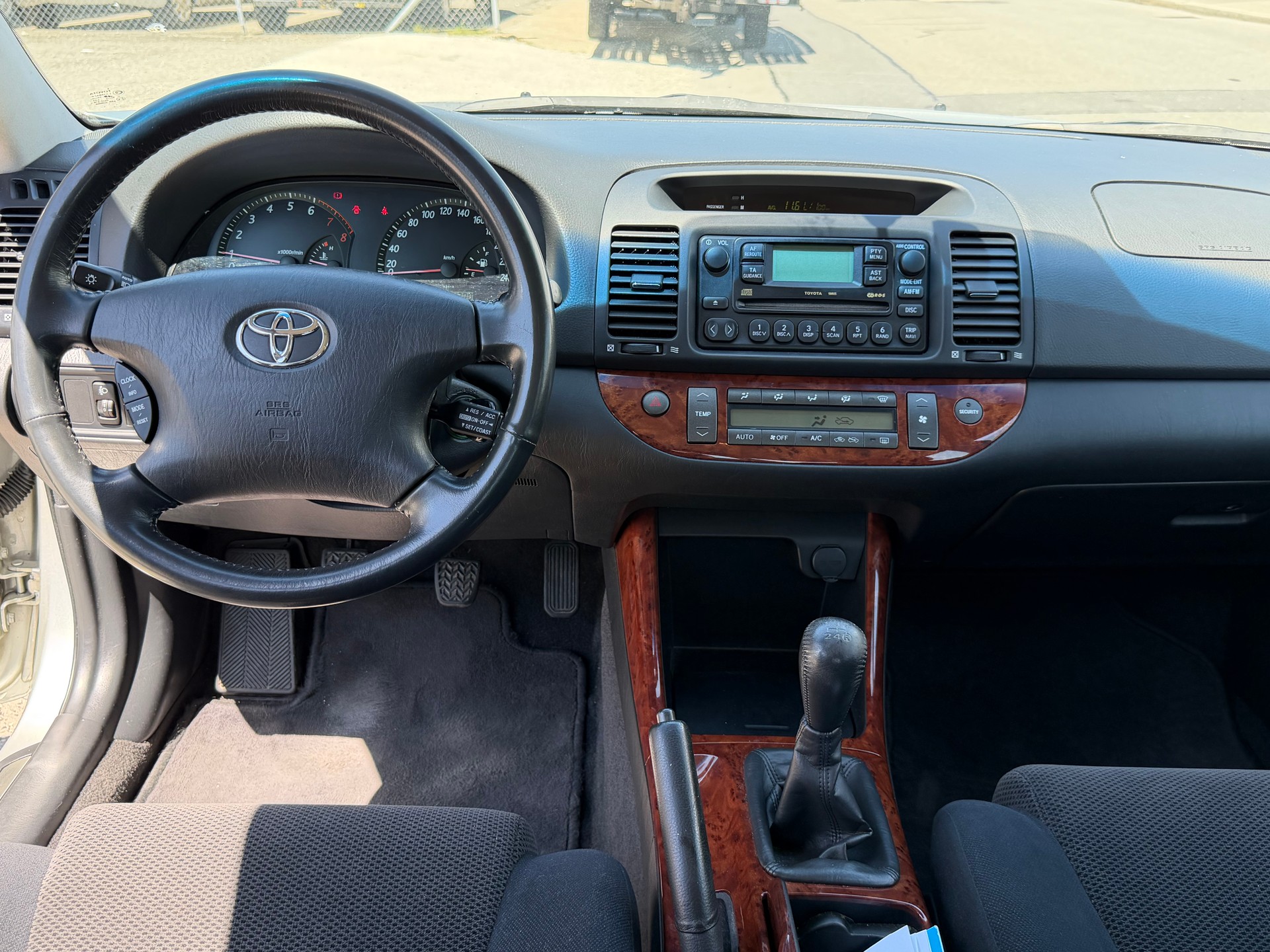 TOYOTA Camry 2.4-image-6