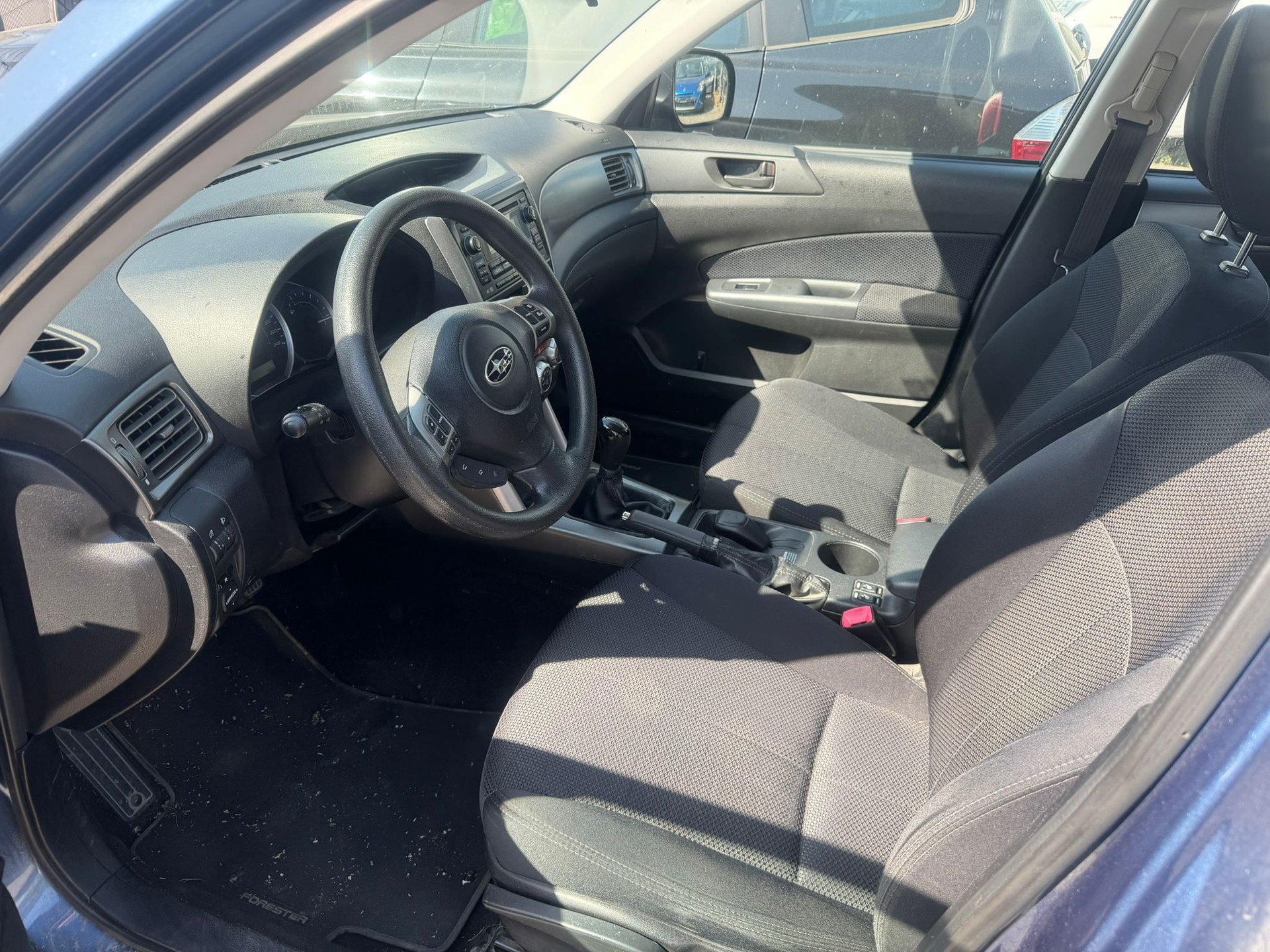 SUBARU Forester 2.0D XS Comfort-image-5