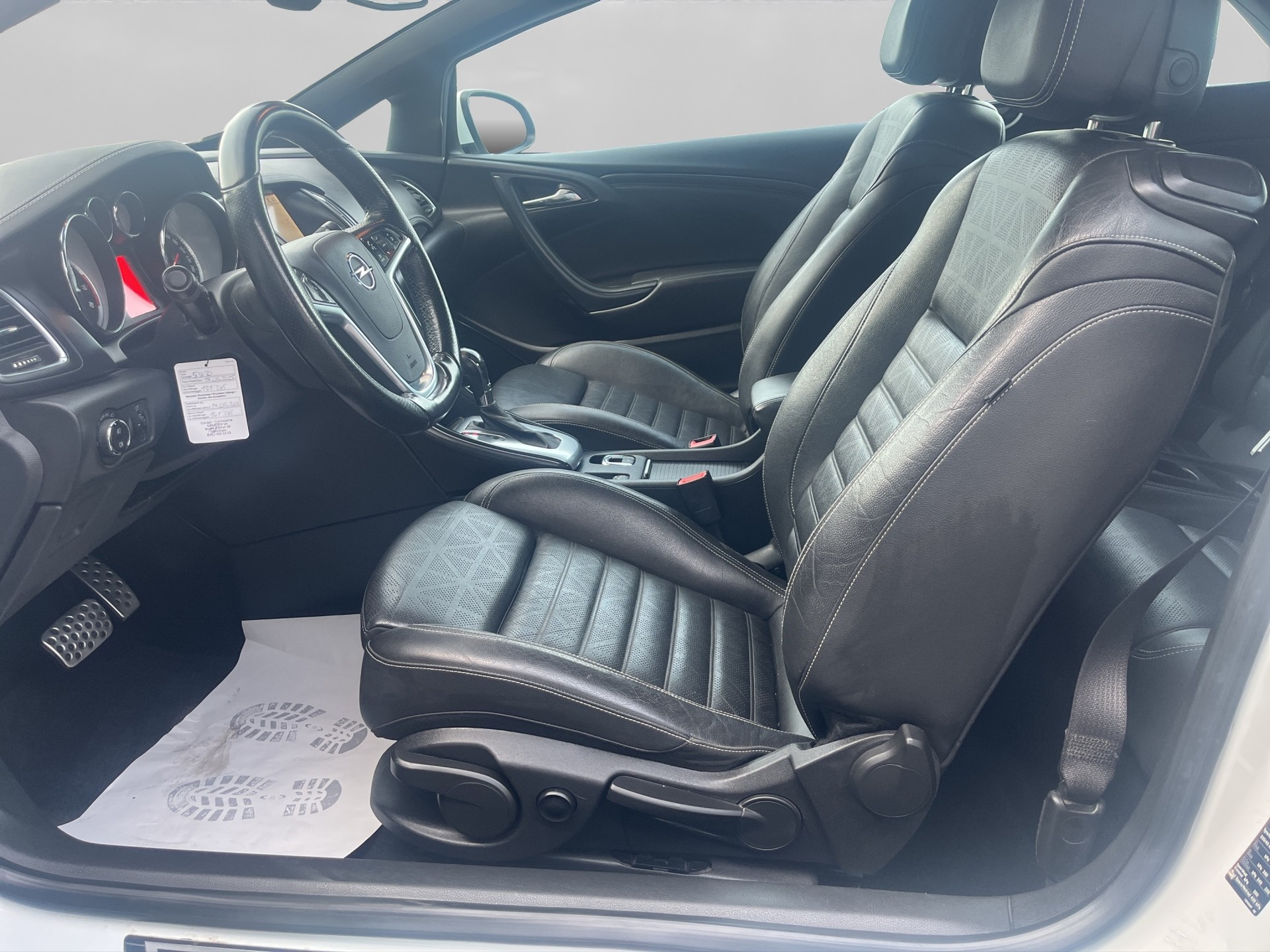 OPEL Cascada 1.6i 16V Cosmo Automat-image-6