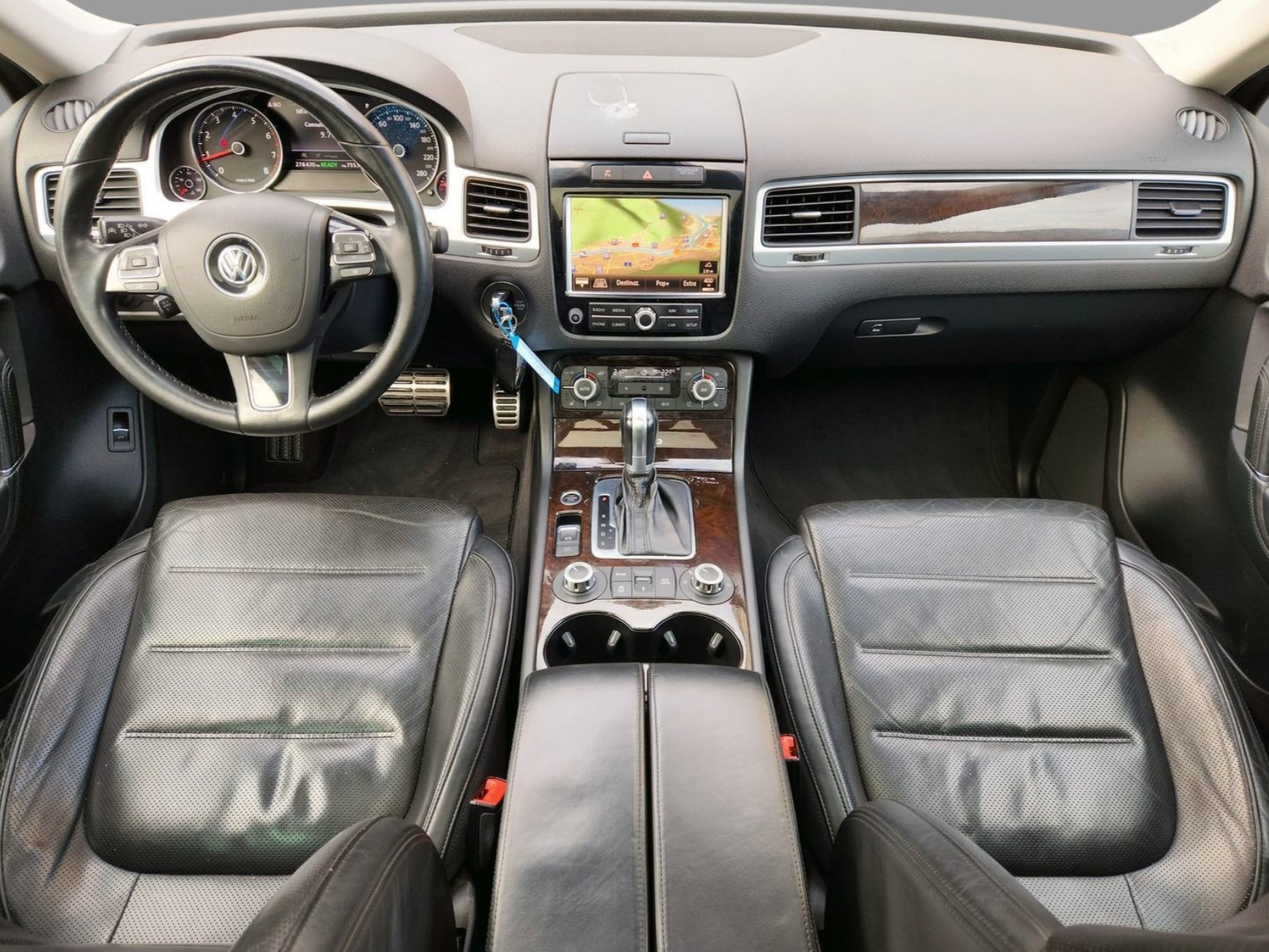 VW Touareg 3.0 TSI Hybrid Tiptronic-image-7